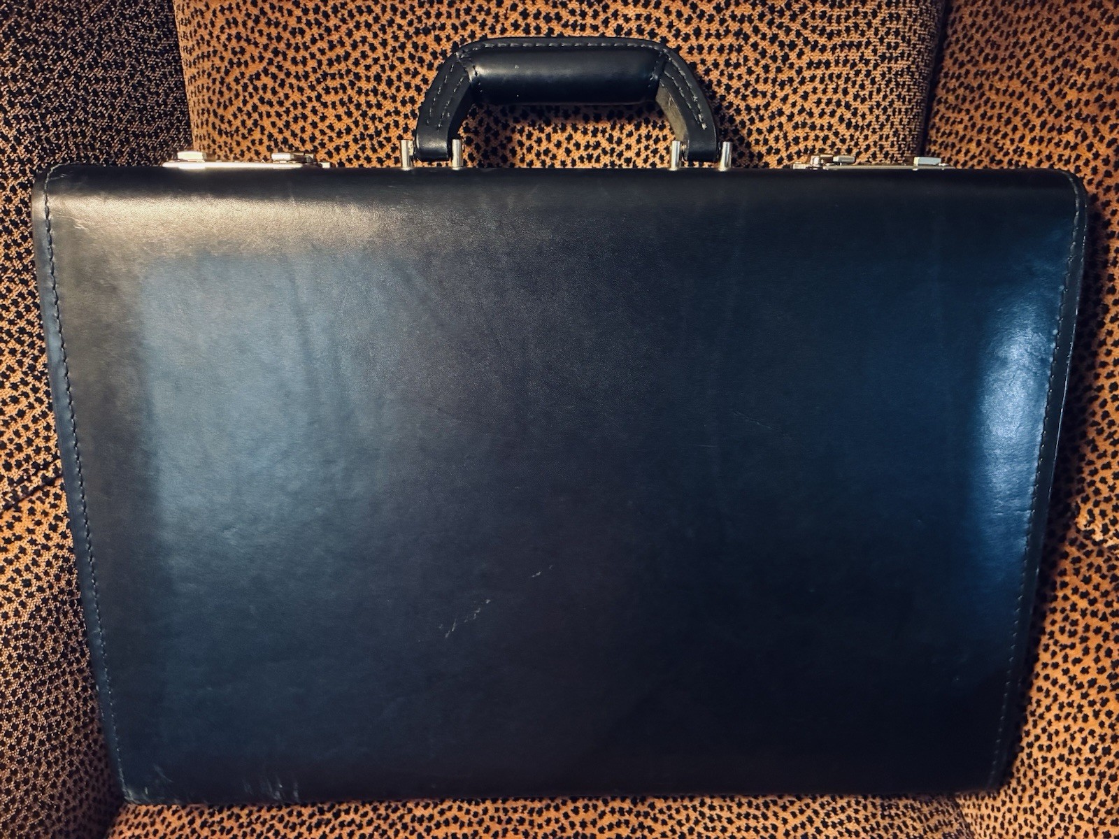 Korchmar Black 19” Briefcase Dual Combination Flip Lock Soft Patina Leather*GUC