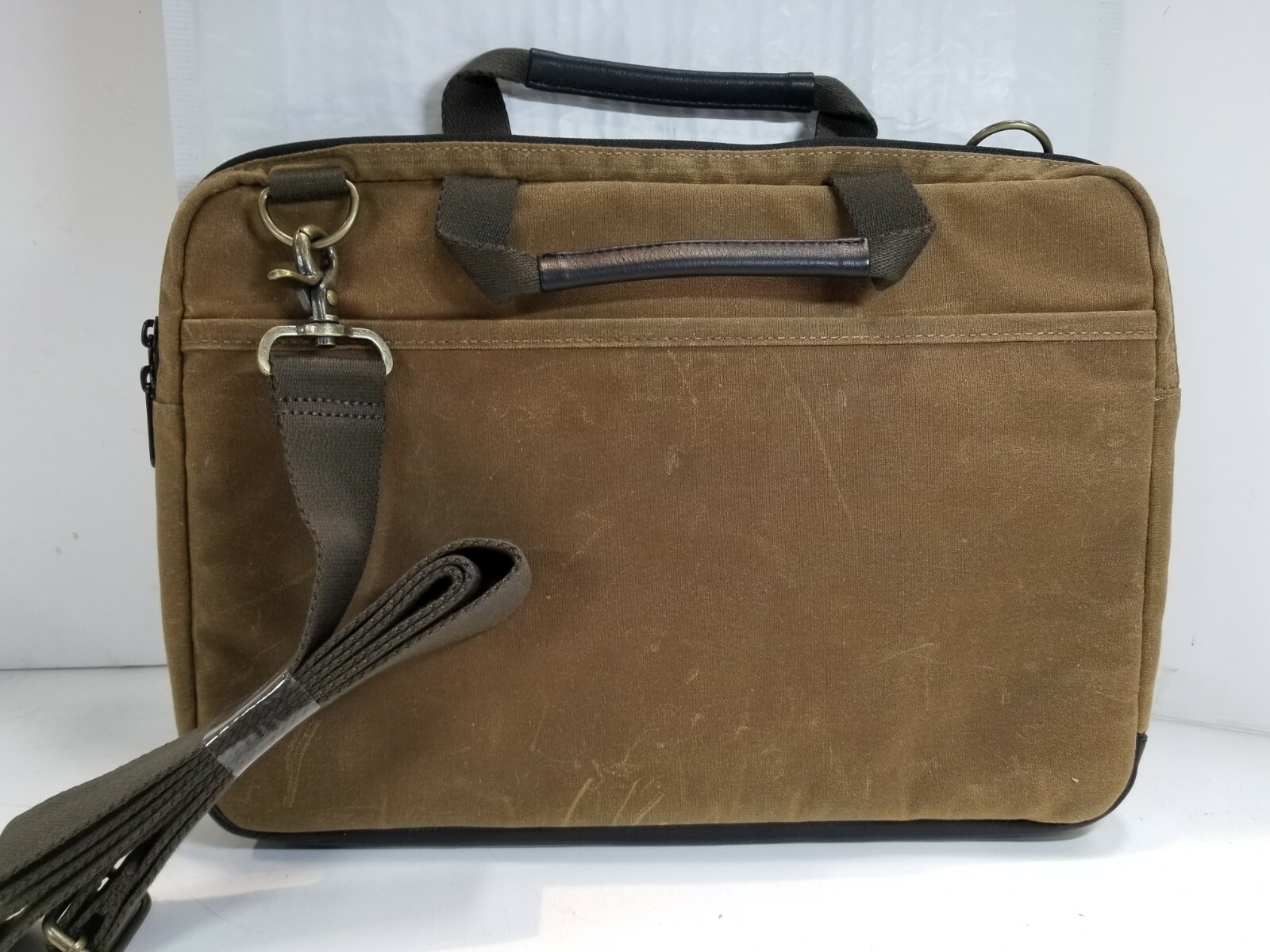 Token Bag Waxed Knickerbocker Cow Leather Laptop Bag 13″ Field Tan/Black