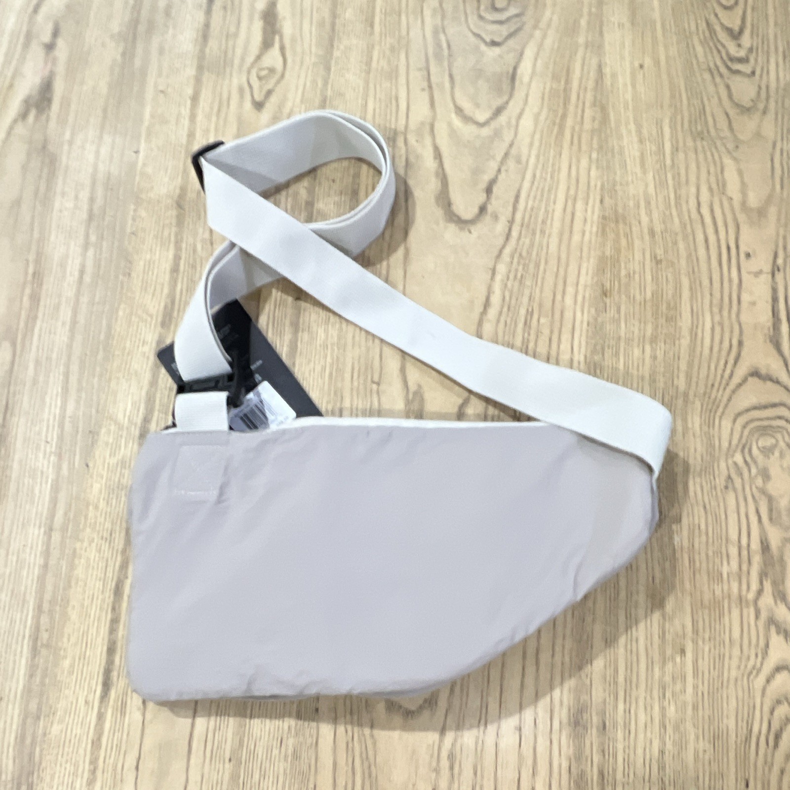Jordan Jumpman Gray Beige Crossbody Bag Zip Pockets Adjustable Strap Key Chain