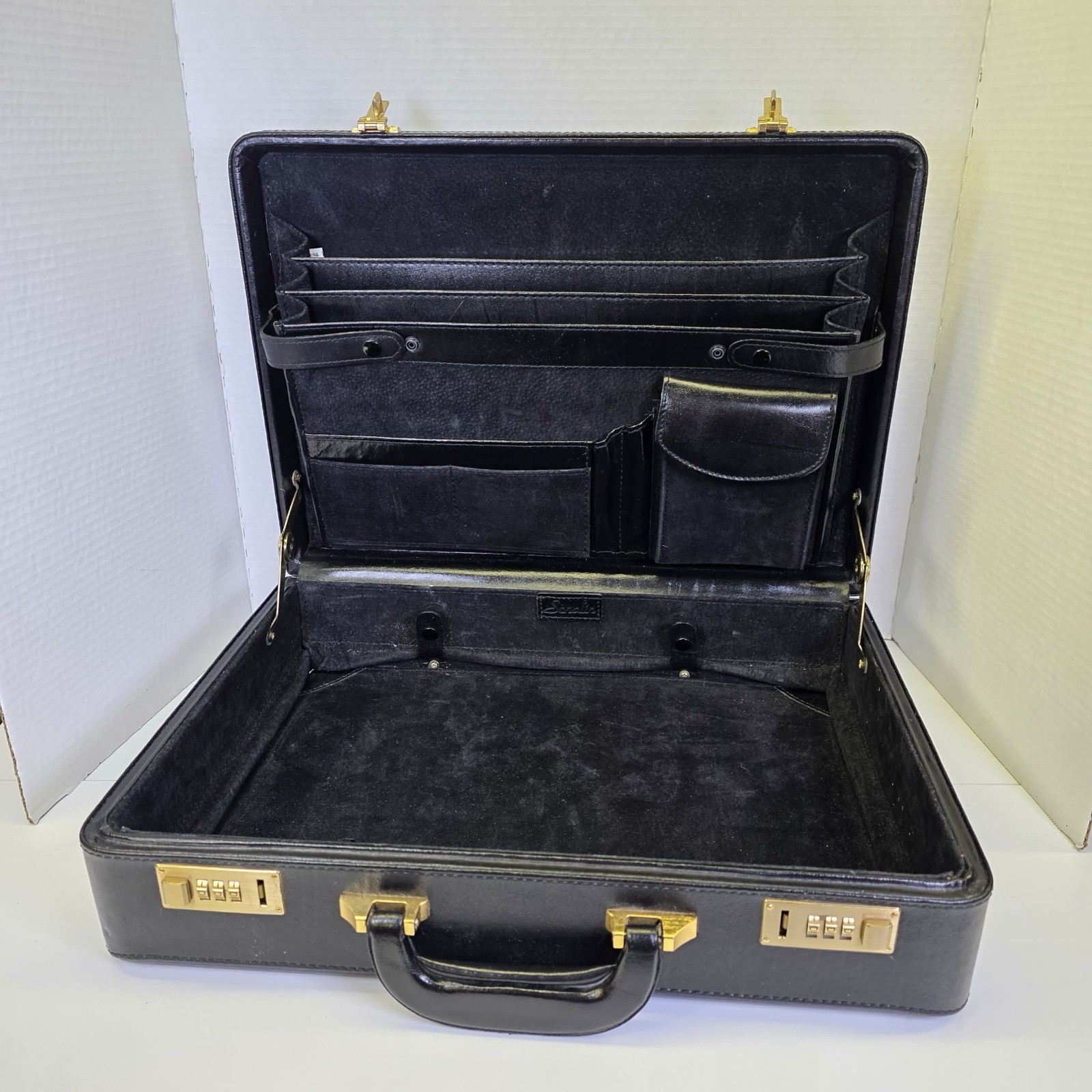 Vintage Sonalin Black Leather Executive Attaché Briefcase 000 Lock