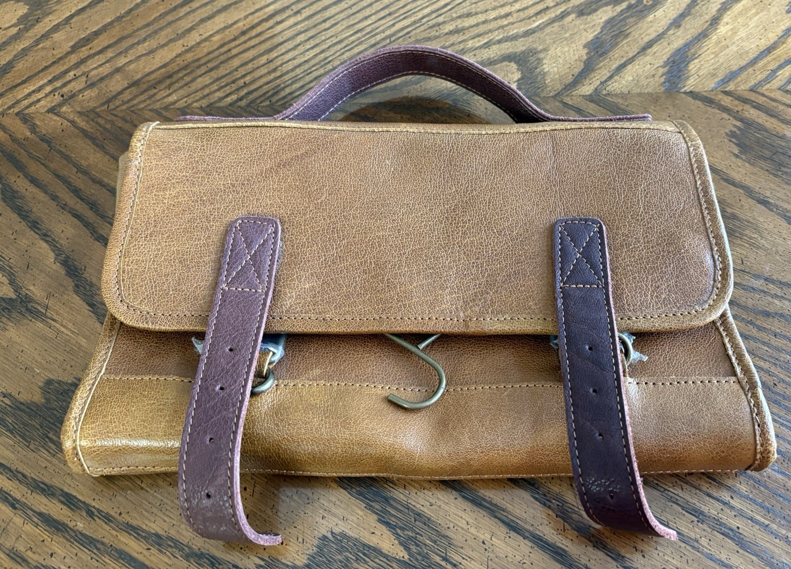 KomalC Premium Buffalo Leather Hanging Toiletry Bag Travel Zip New Men’s Buckle