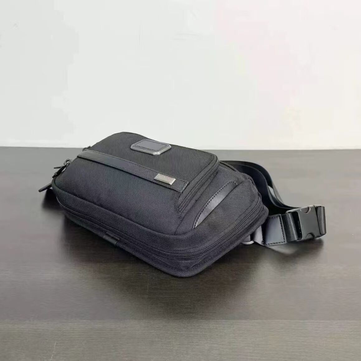 TUMI Clutch Bag 2203714 Black Men’s Bag Business Travel 32*18.5*5 UNUSED