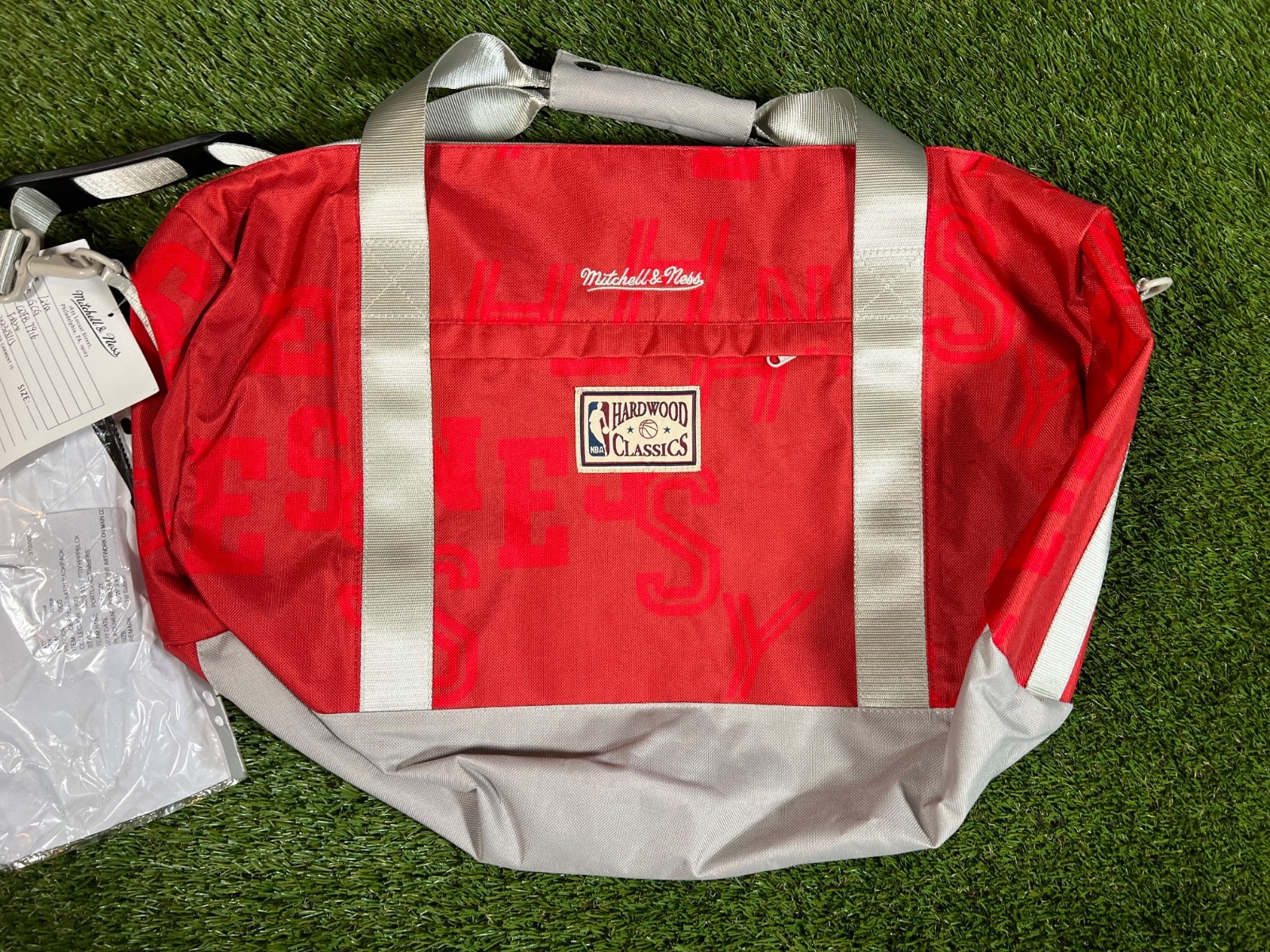 NWT Hennesy Cognac x NBA x Mitchell & Ness Promo Duffel Bag w/ Straps Prototype