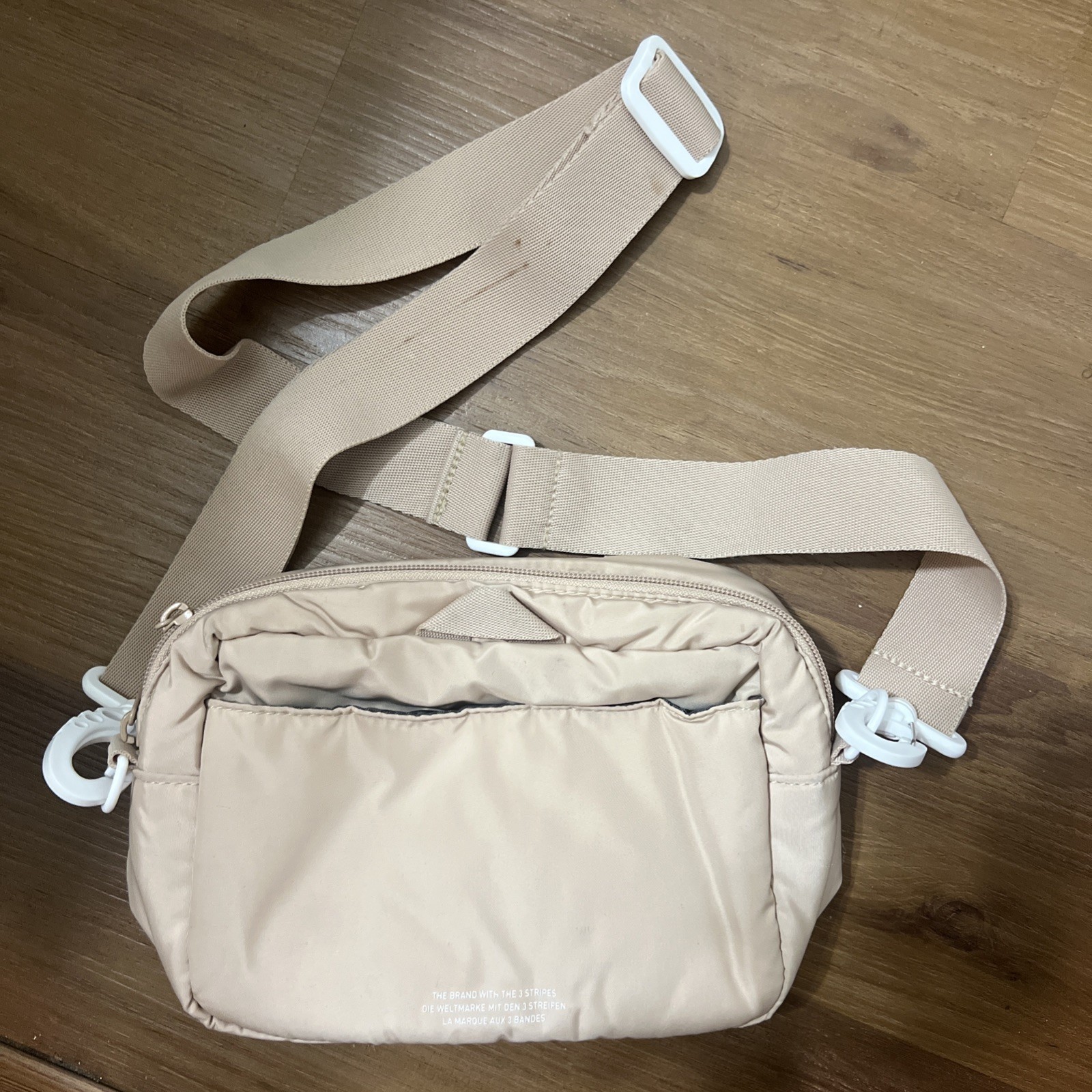 Adidas Original Puffer Pouch Magic Beige White Crossbody Fanny Hip Pack