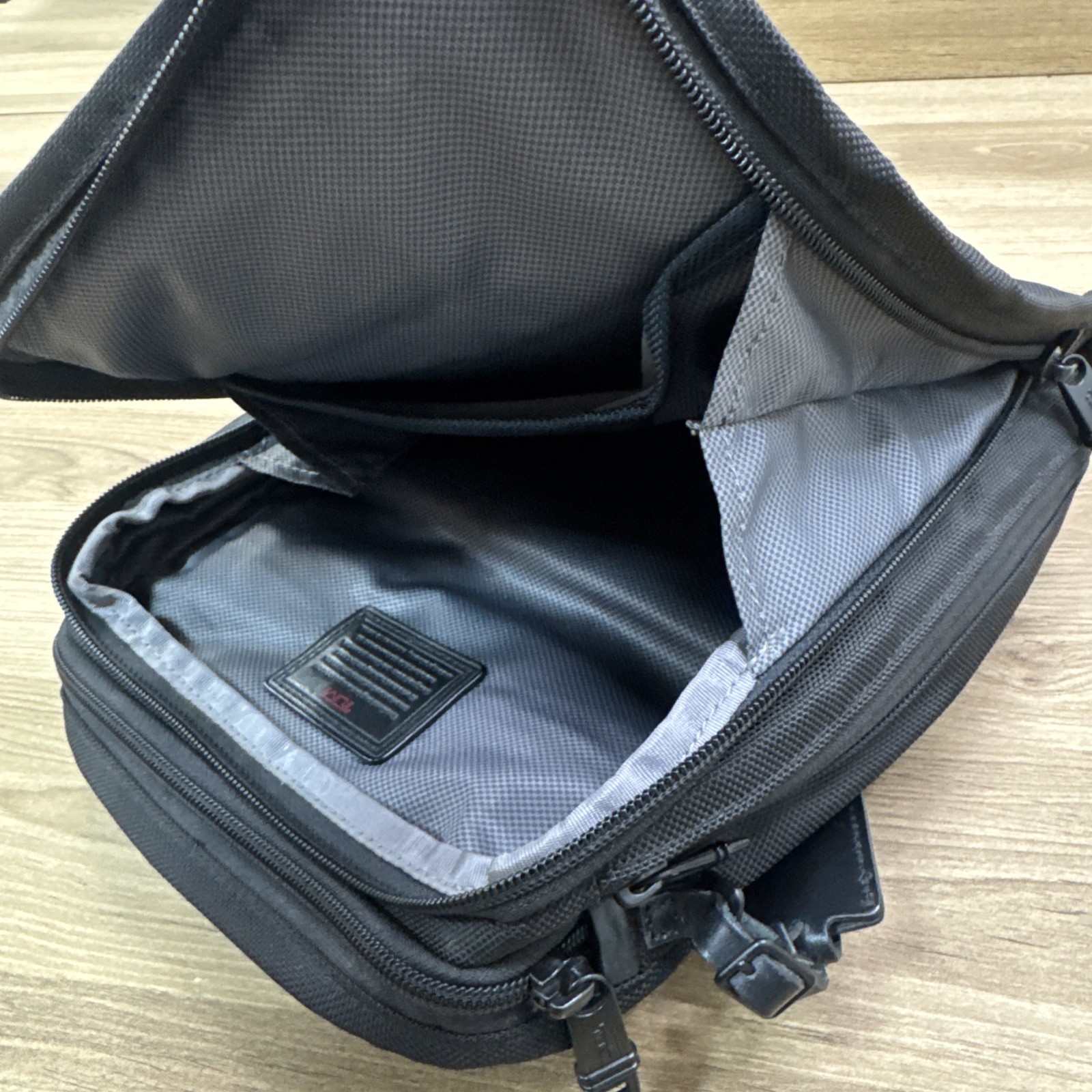 TUMI Alpha 2 22116D2 Black Ballistic Nylon Crossbody Bag Travel Shoulder Bag