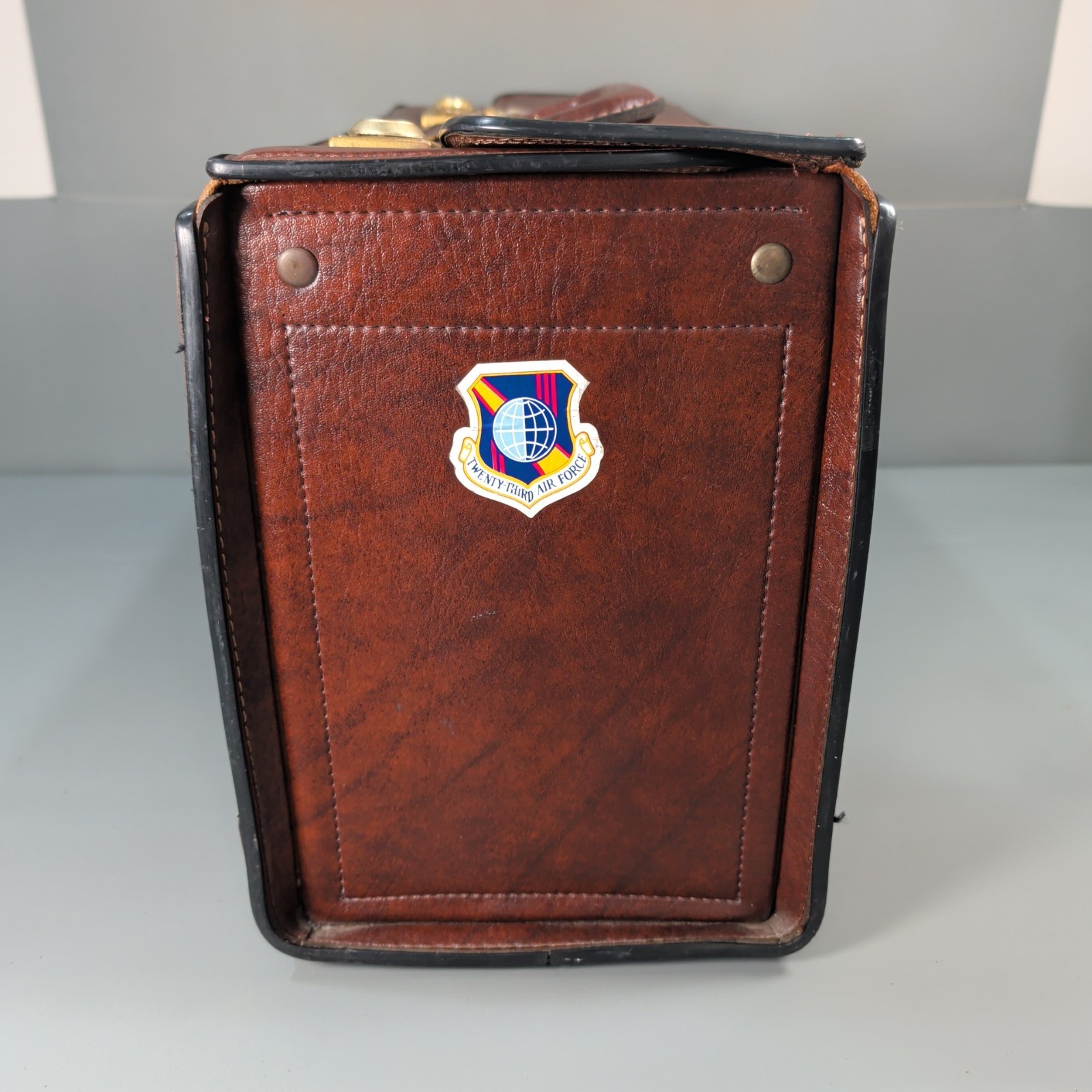 Vtg Leather Pilot Attache Case Brass Locks 23rd Air Force USAF 18.5″ x 11.5″