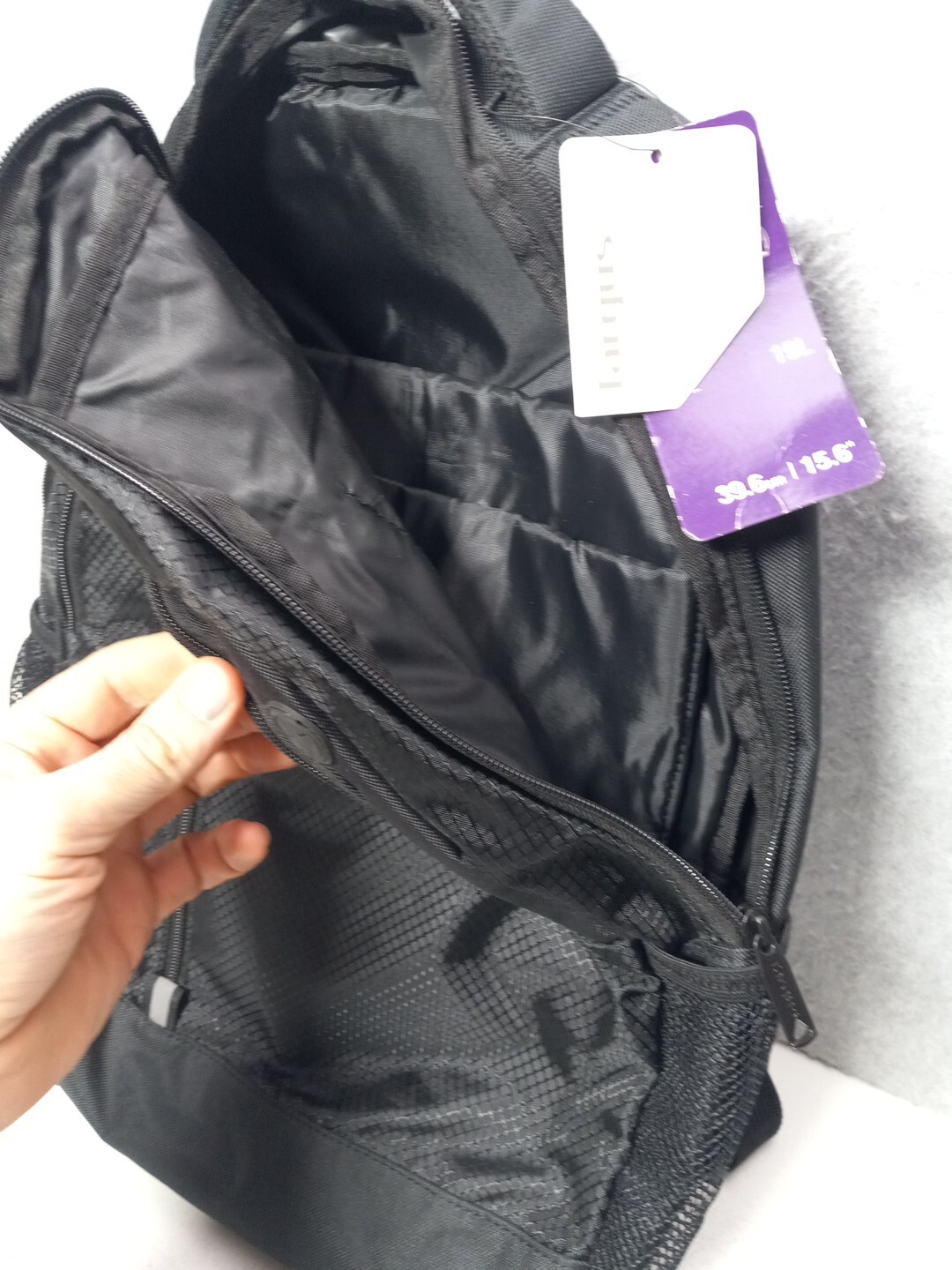 Targus Lightweight Black Sport Back Pack Travel Bag 12 x 5 x 17in