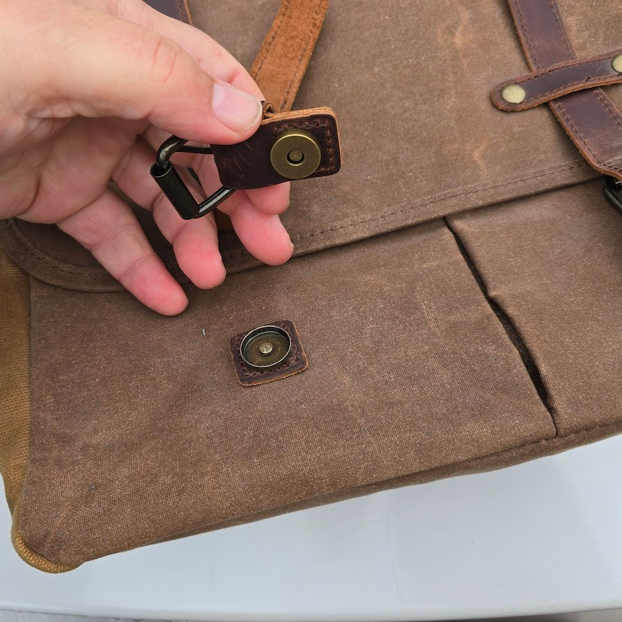 NEWHEY Water Resistant Magnetic Closure Messenger Bag Leather Canvas & Strap NWT