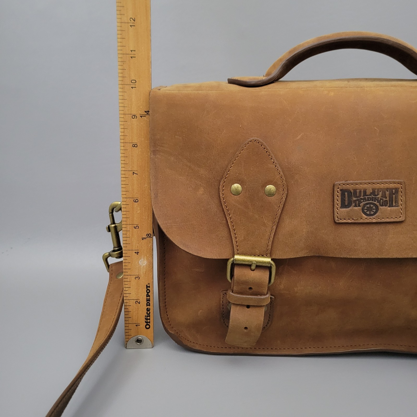 Vintage Duluth Trading Leather Bashful Billionaires Briefcase Messenger Bag