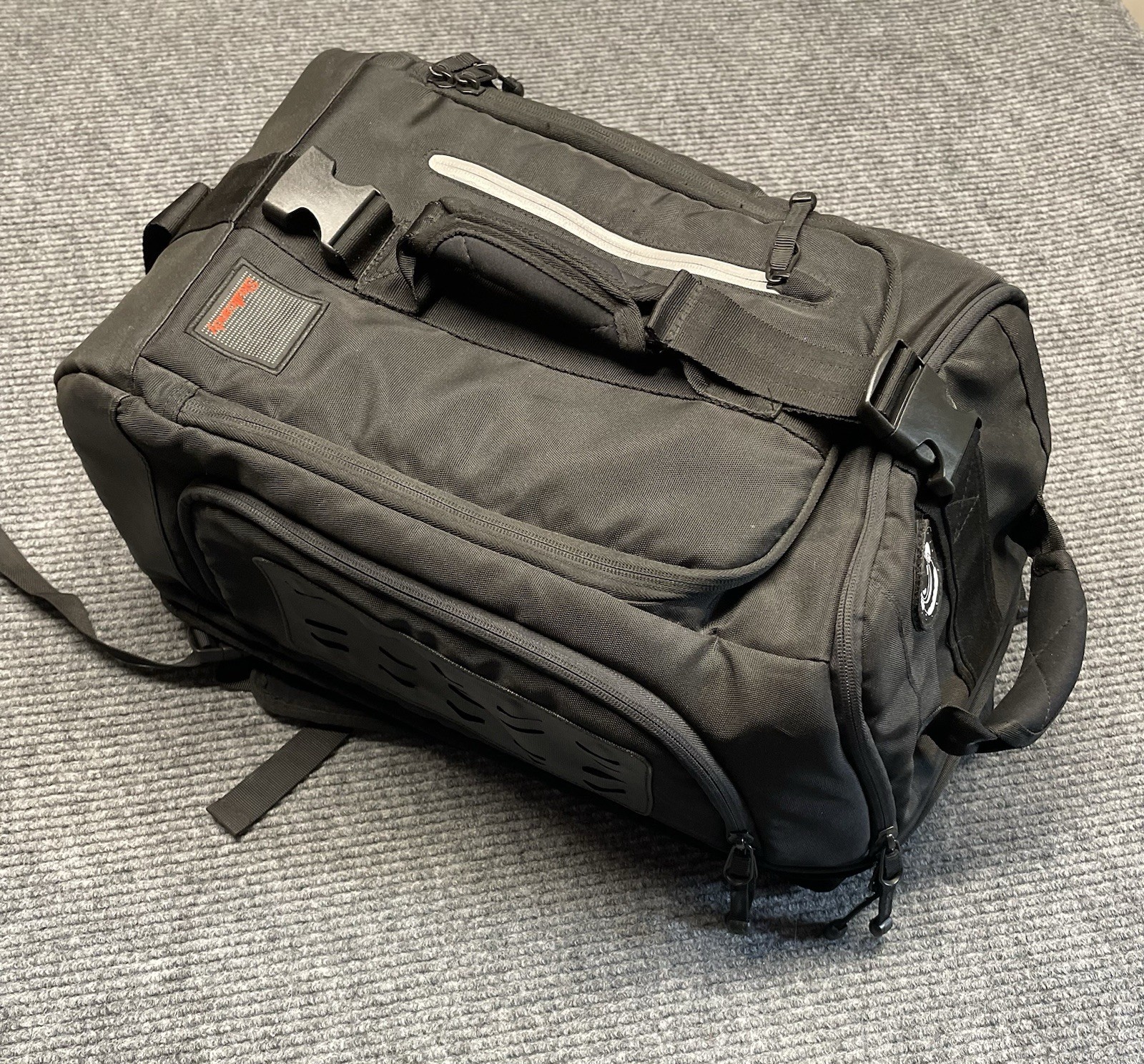 RARE Skullcandy x Naruto Shukaku Cooler Bag Tactical Backpack Wired Audio MINT