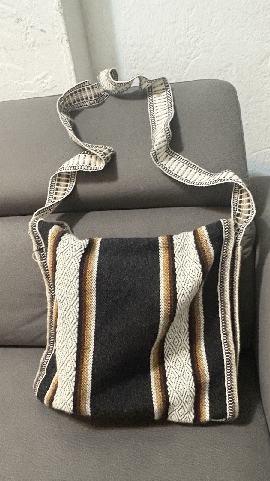 Peruvian Natural Colored Crossbody Bag – Multicolor, Pocket. Buttons