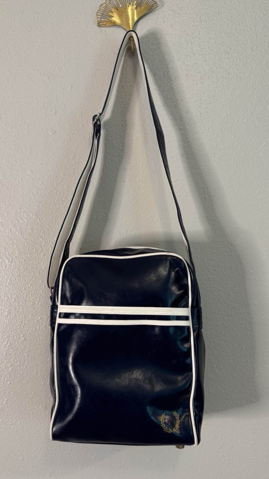 Fred Perry Navy White Flight Bag Crossbody Messenger Laurel Wreath Retro Y2K