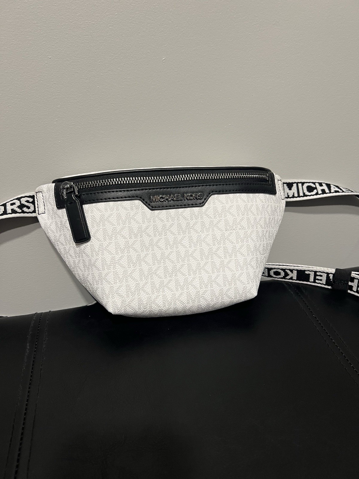 Michael Kors Cooper Men Mini Logo Shoulder Crossbody Zip Belt Bag Bright White