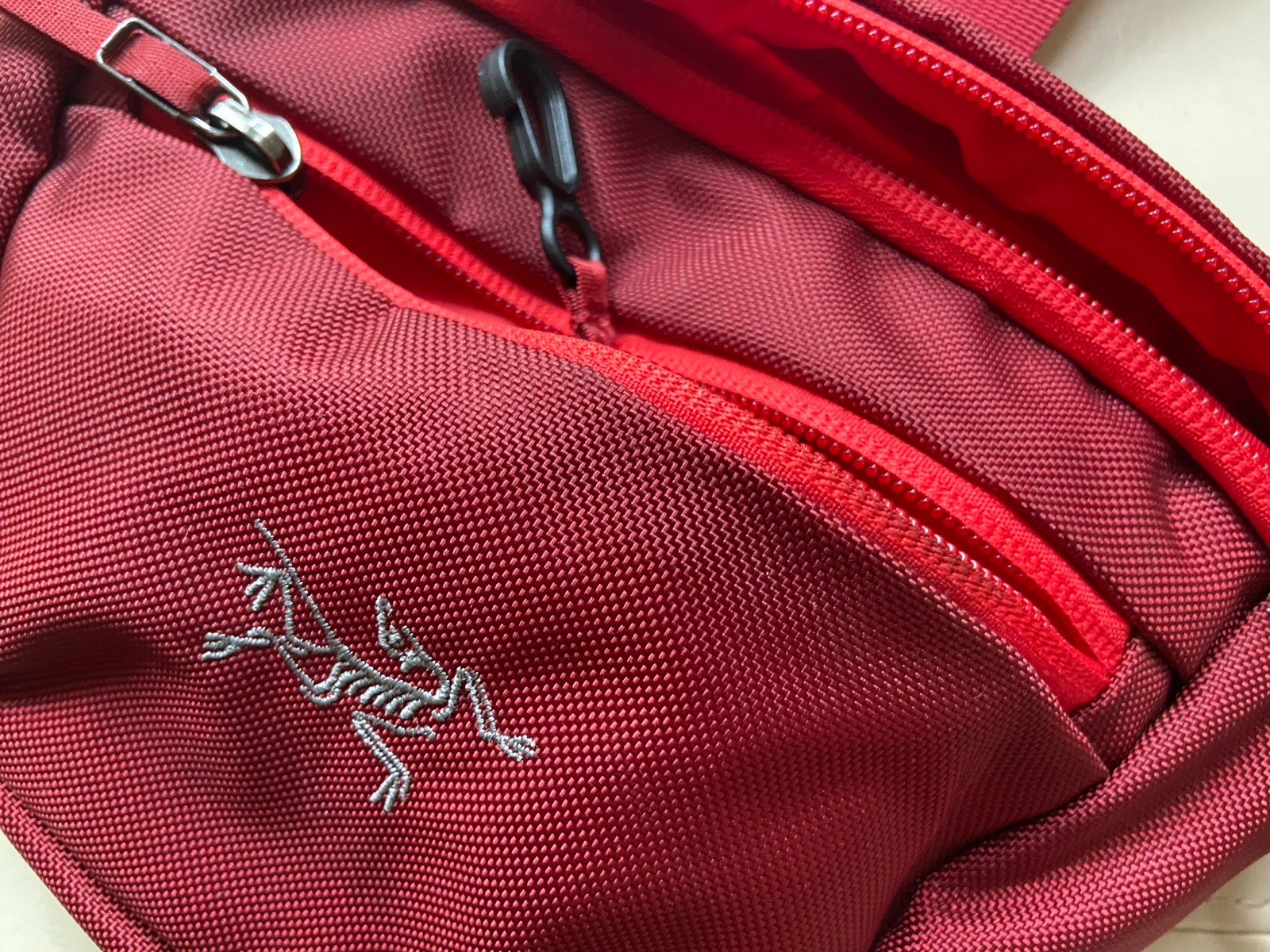 Arc’teryx Maka 2 Waistpack 24 Crossbody Sling Bag Fanny