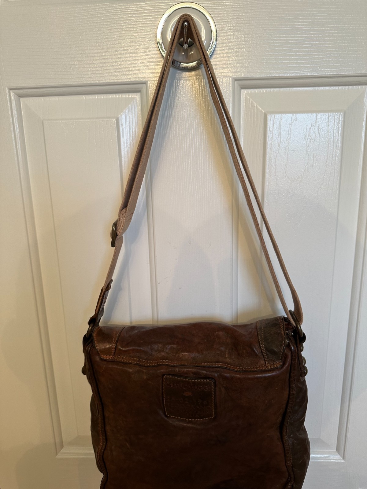 CAMPOMAGGI ITALIAN LEATHER MESSENGER BAG. PERFECT FOR iPAD, BOOKS, etc.