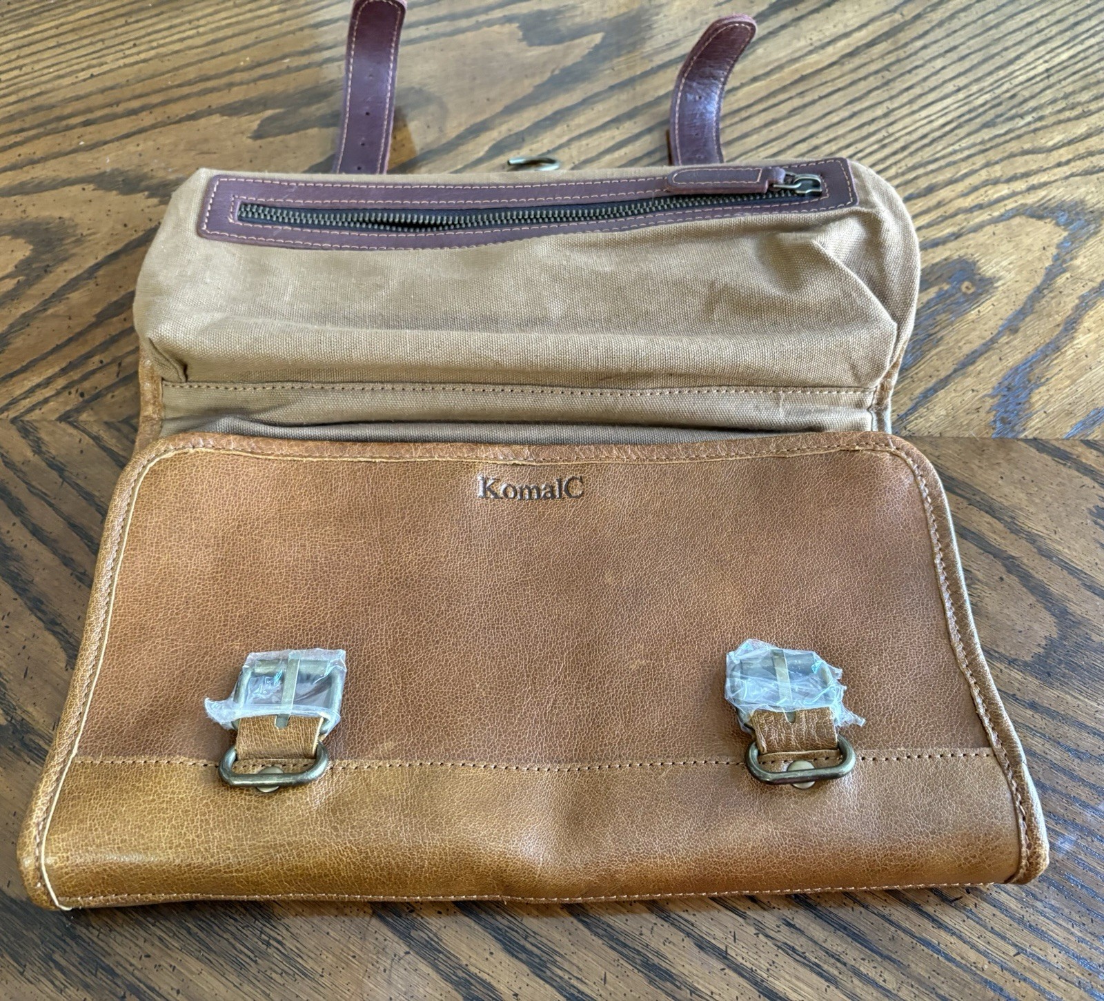 KomalC Premium Buffalo Leather Hanging Toiletry Bag Travel Zip New Men’s Buckle