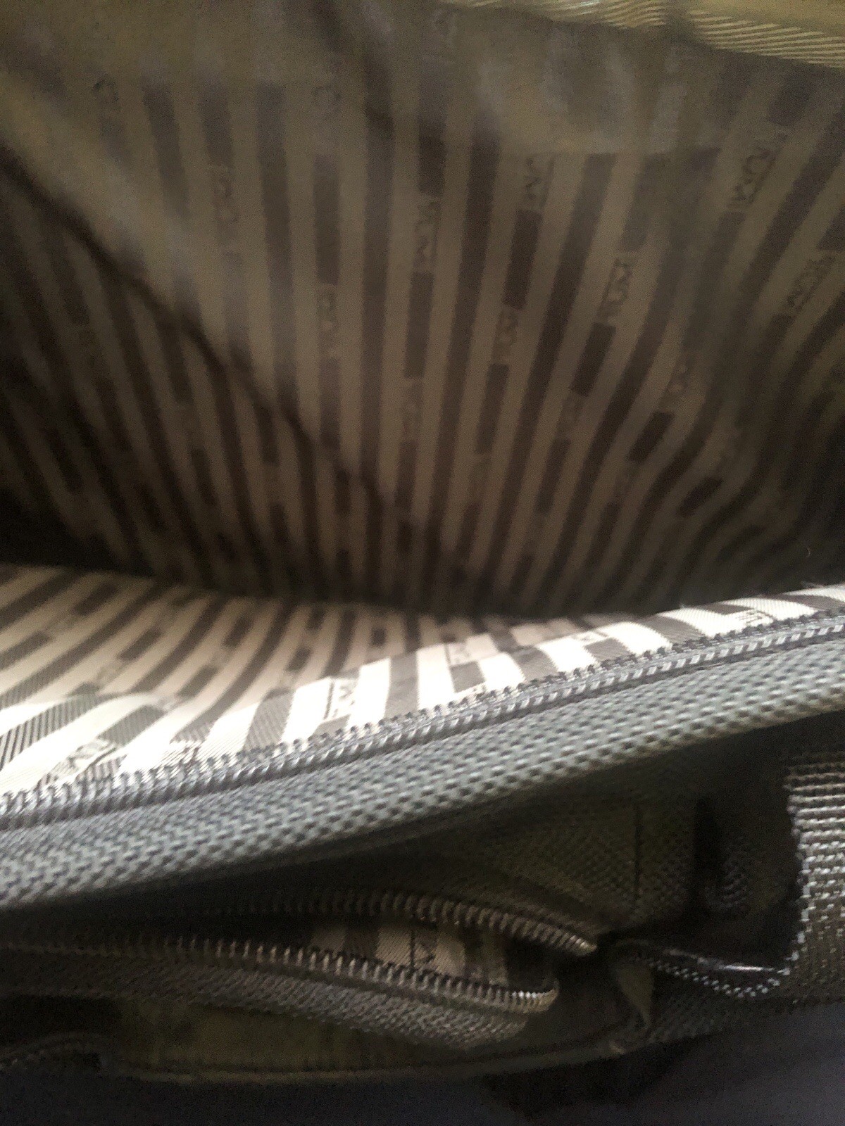 TUMI Model Number: 26041D4 Expandable Organizer Nice condition with shoul strap