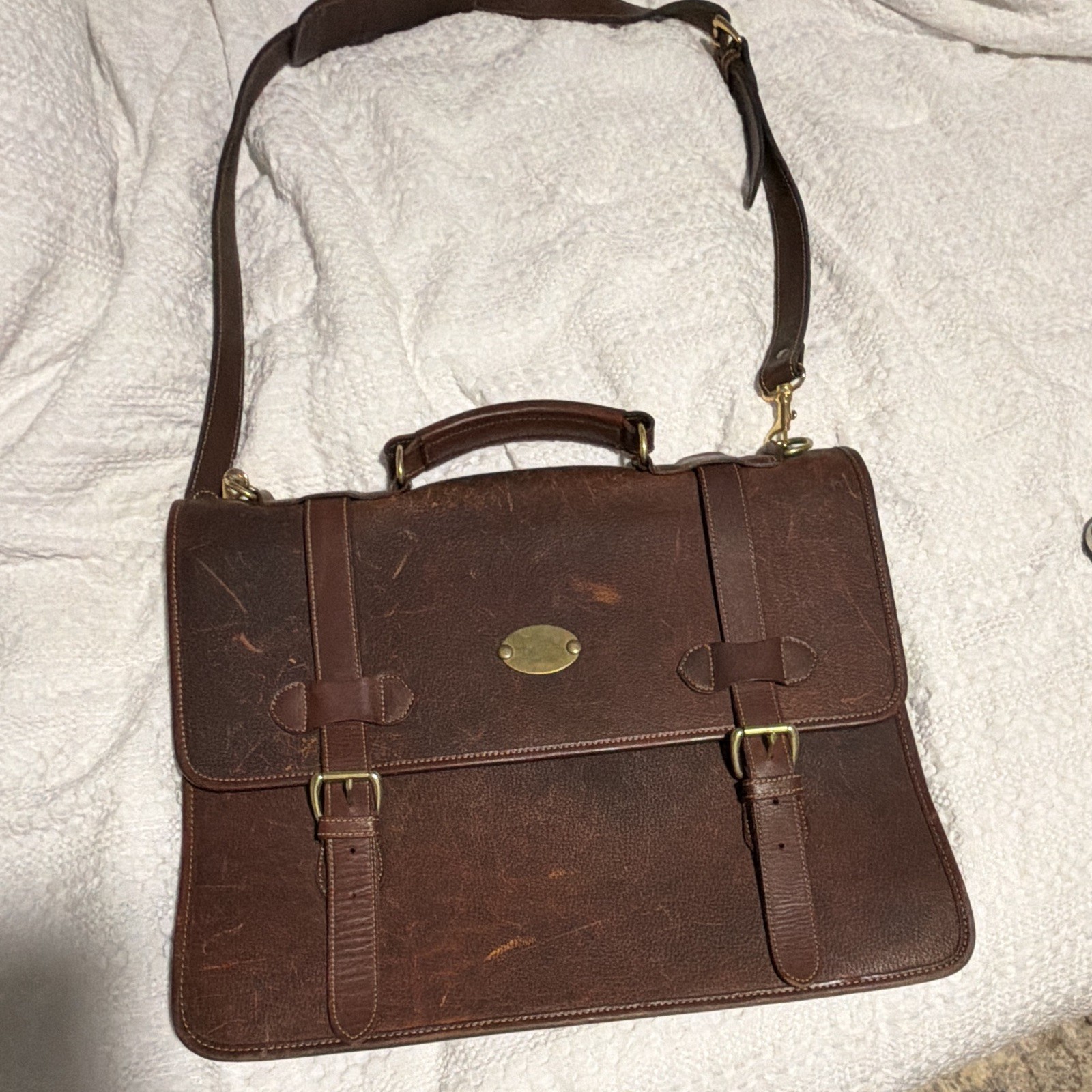 Orvis Brown Men’s Briefcase/Document Case Buckle Closure Crossbody Pockets