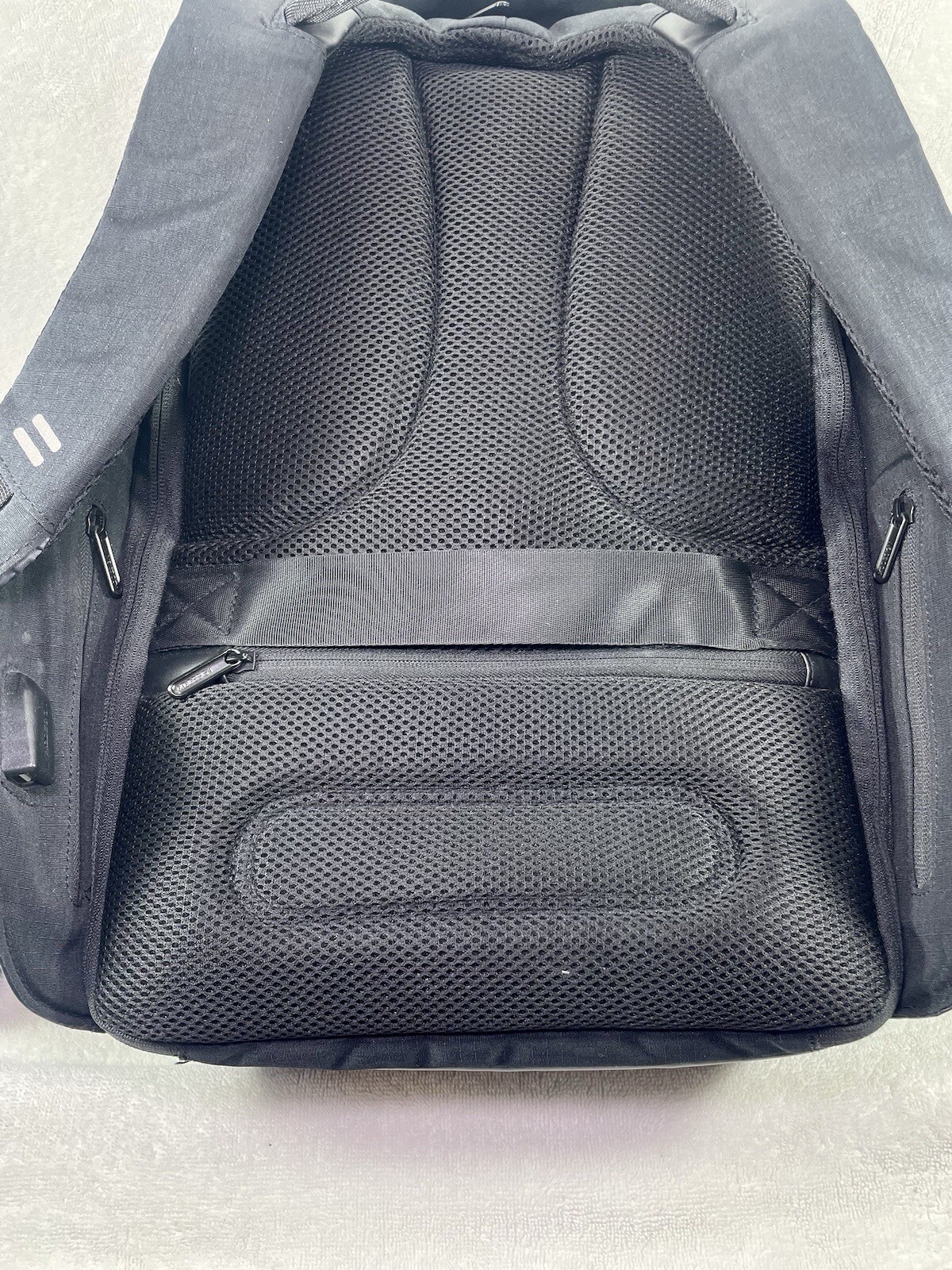 XD Design Bobby Backpack Travel Compact Anti-Theft Tech Multifunctional – Black