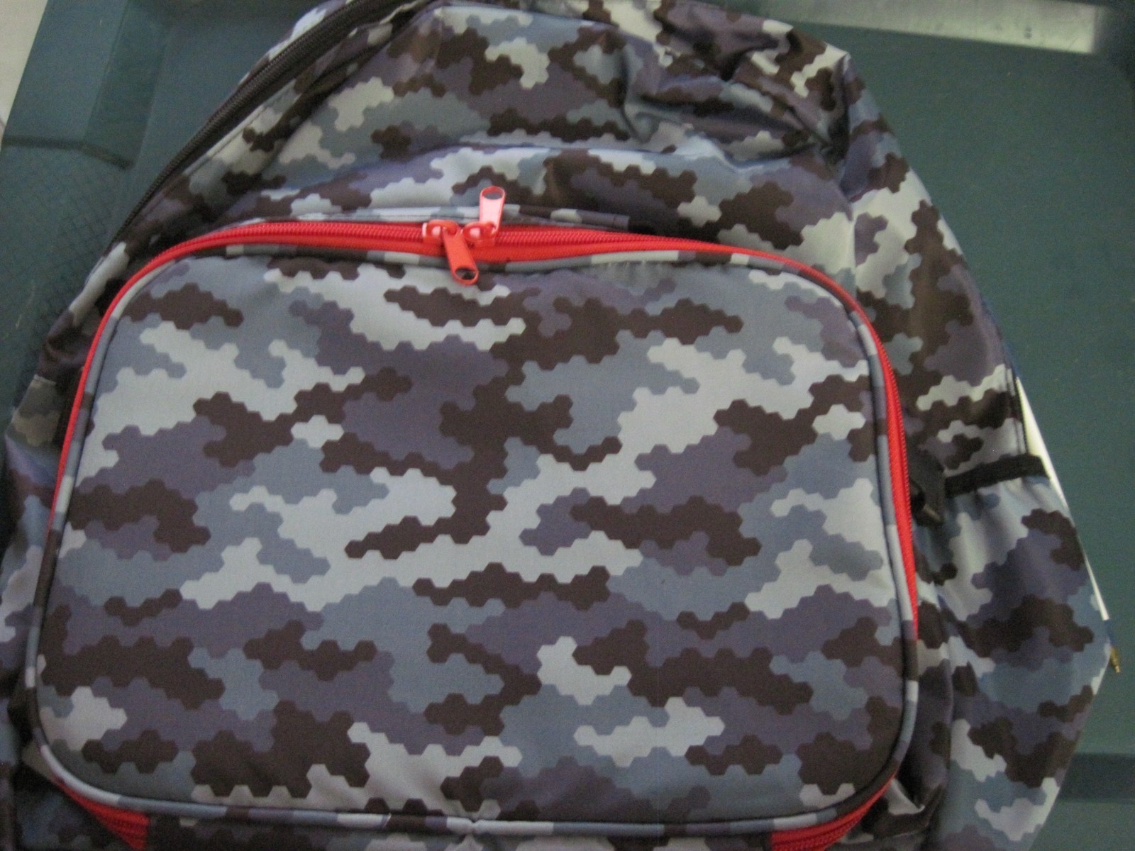 Pixelated Camo Red Backpack and Lunchbox – NEW #45