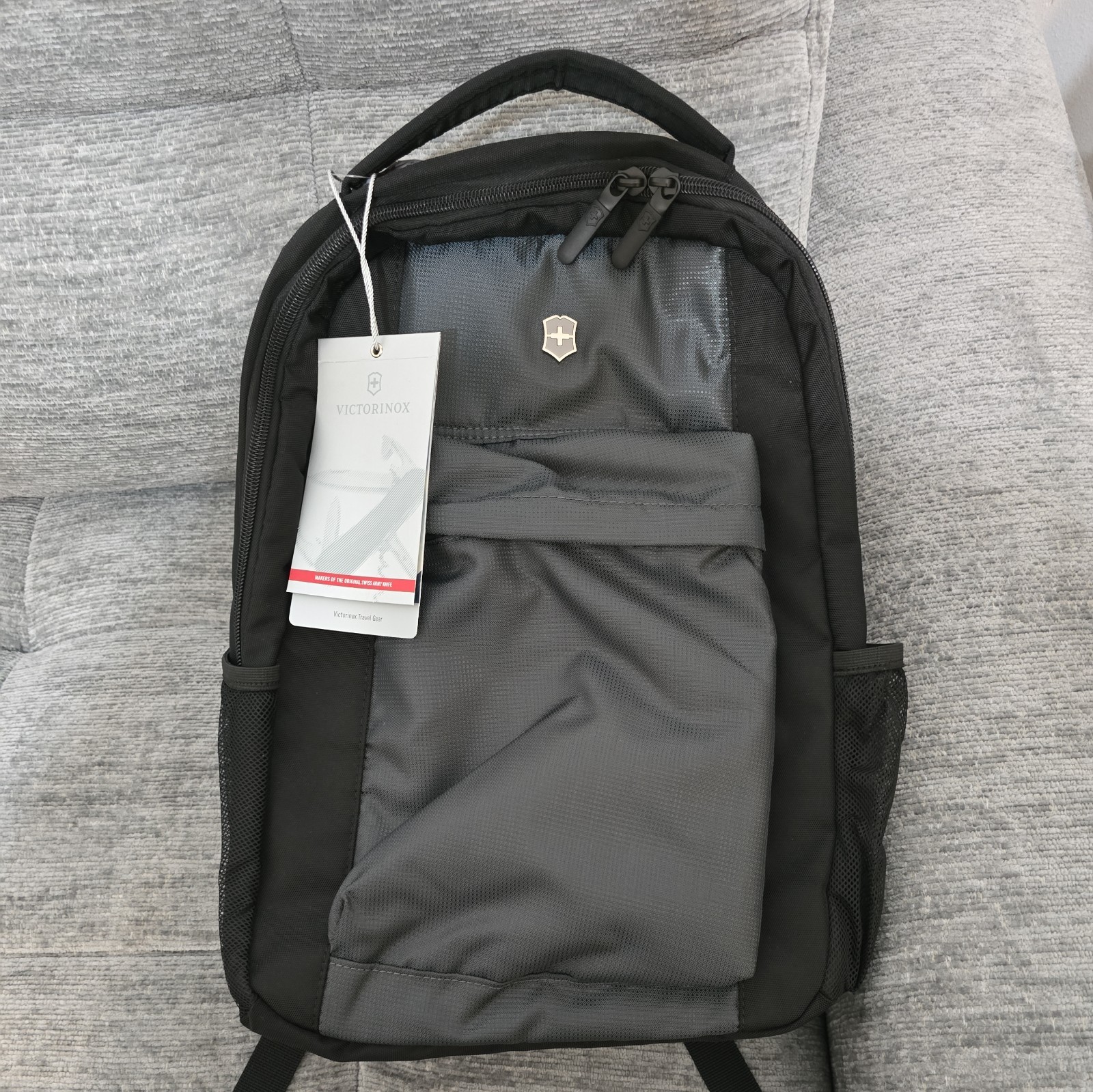 Victorinox Energy 16″ Laptop Backpack Bookbag 611717 Black Grey Travel Organizer