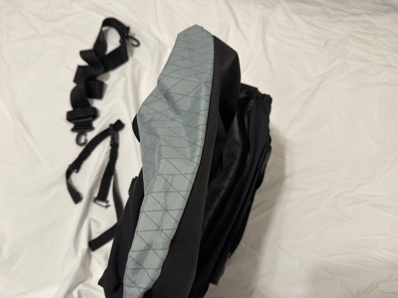 Mission Workshop Transit Laptop Brief. Black. Used.