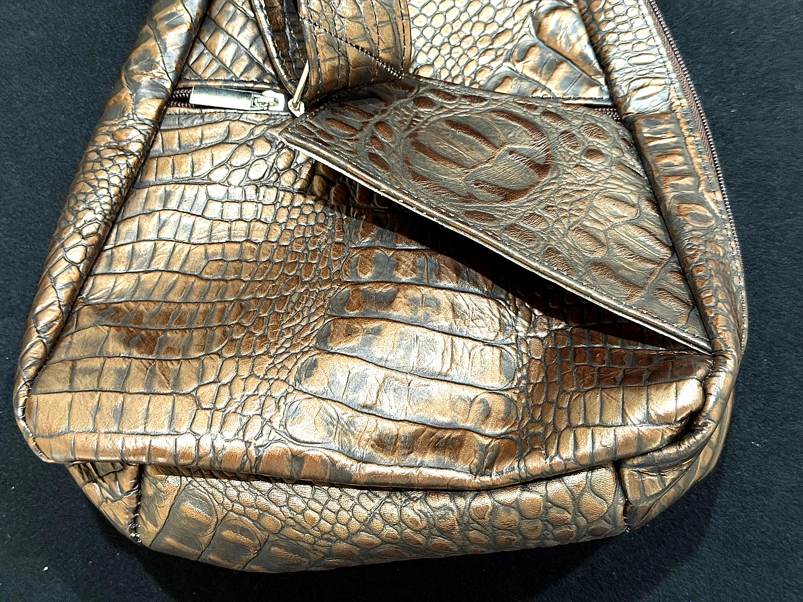 NWT AMORE Sling Backpack Luxury Leather Crocodile Crossbody Bag Sport Daypack!