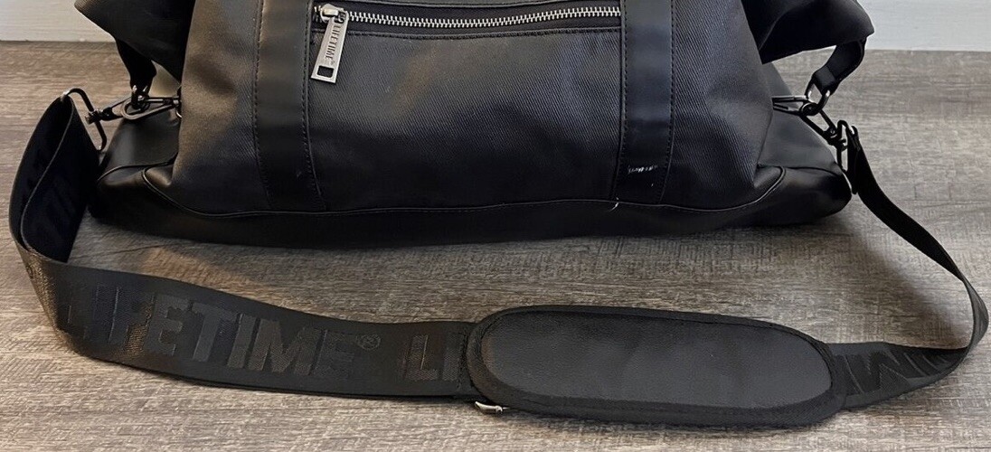 NWOT Lifetime Fitness Rayon Leather Duffle Bag