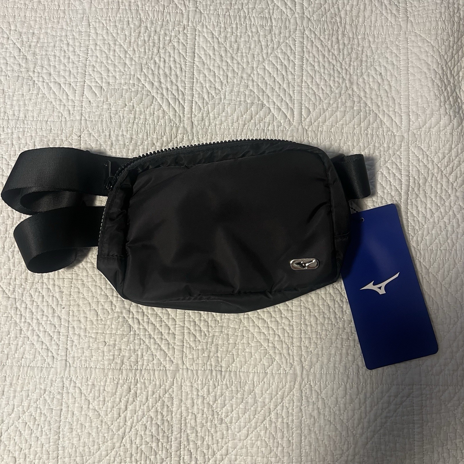 NWT MIZUNO CROSSBODY SHOULDER BAG BLACK ADJUSTABLE ZIPPER NEW