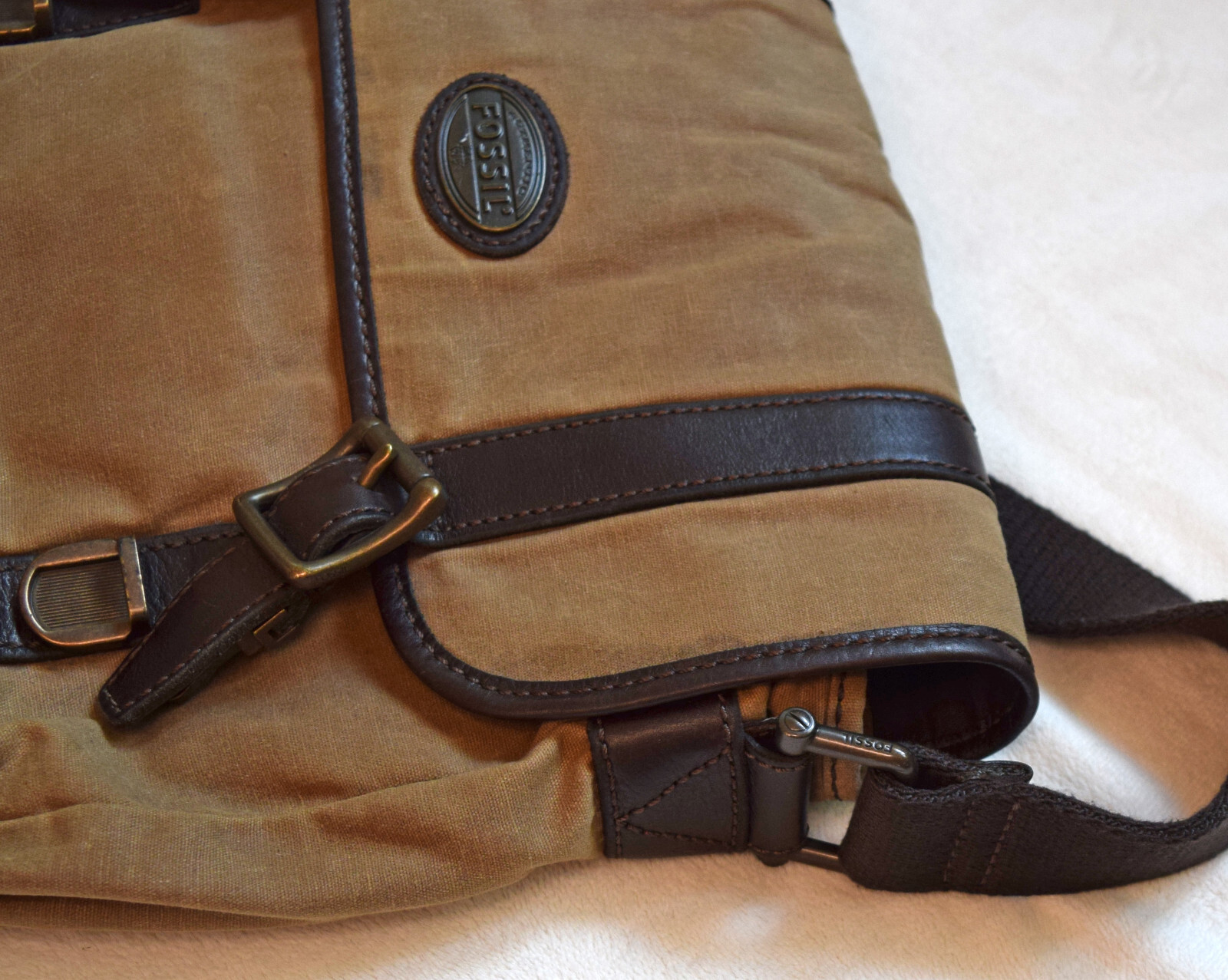 FOSSIL Canvas Messenger Laptop Leather Trim Crossbody Shoulder Bag 12″x9″x2″