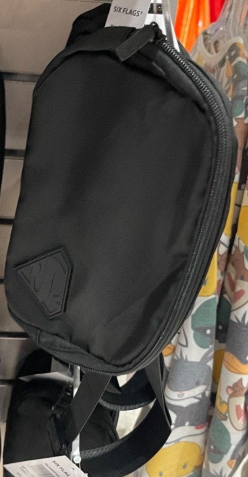 Six Flags Magic Mountain Waist Pack Fanny Pack Batman New