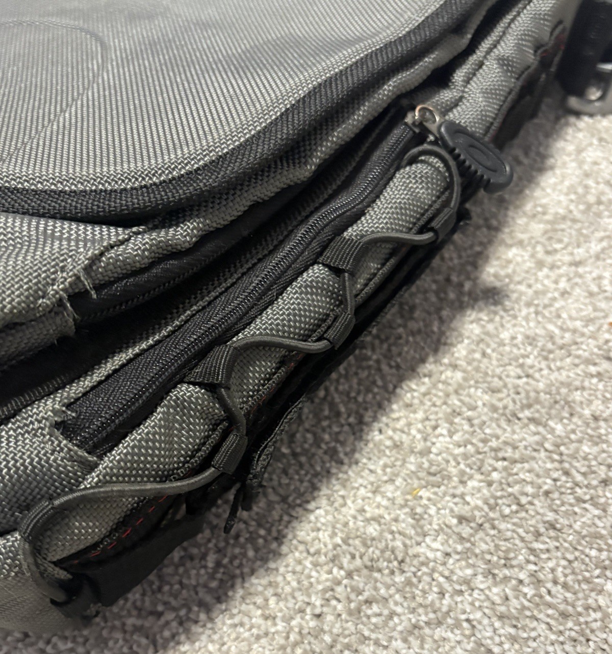Oakley Tactical Field Gear Vertical Messenger Day Pack Laptop Bag Vtg *Read*