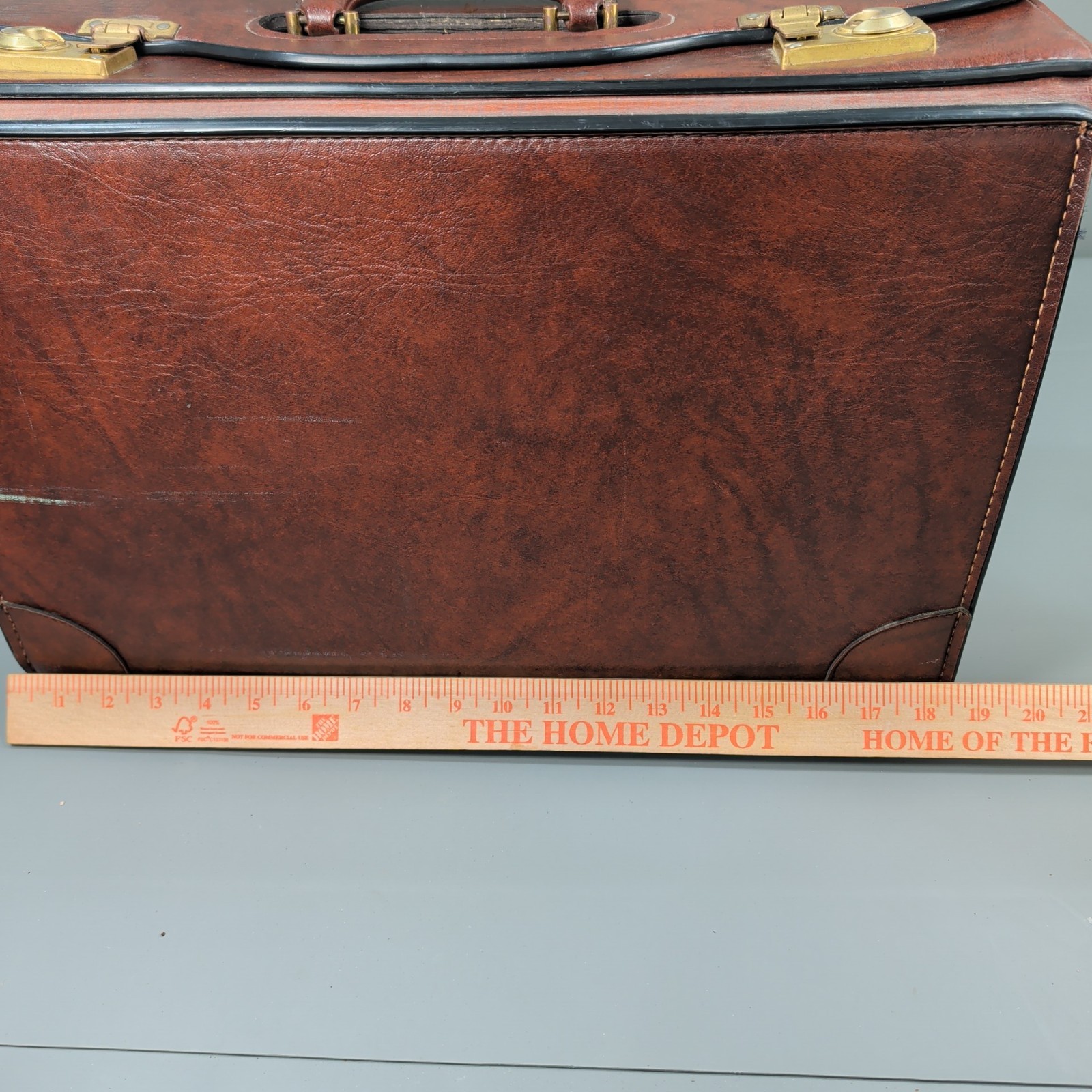 Vtg Leather Pilot Attache Case Brass Locks 23rd Air Force USAF 18.5″ x 11.5″