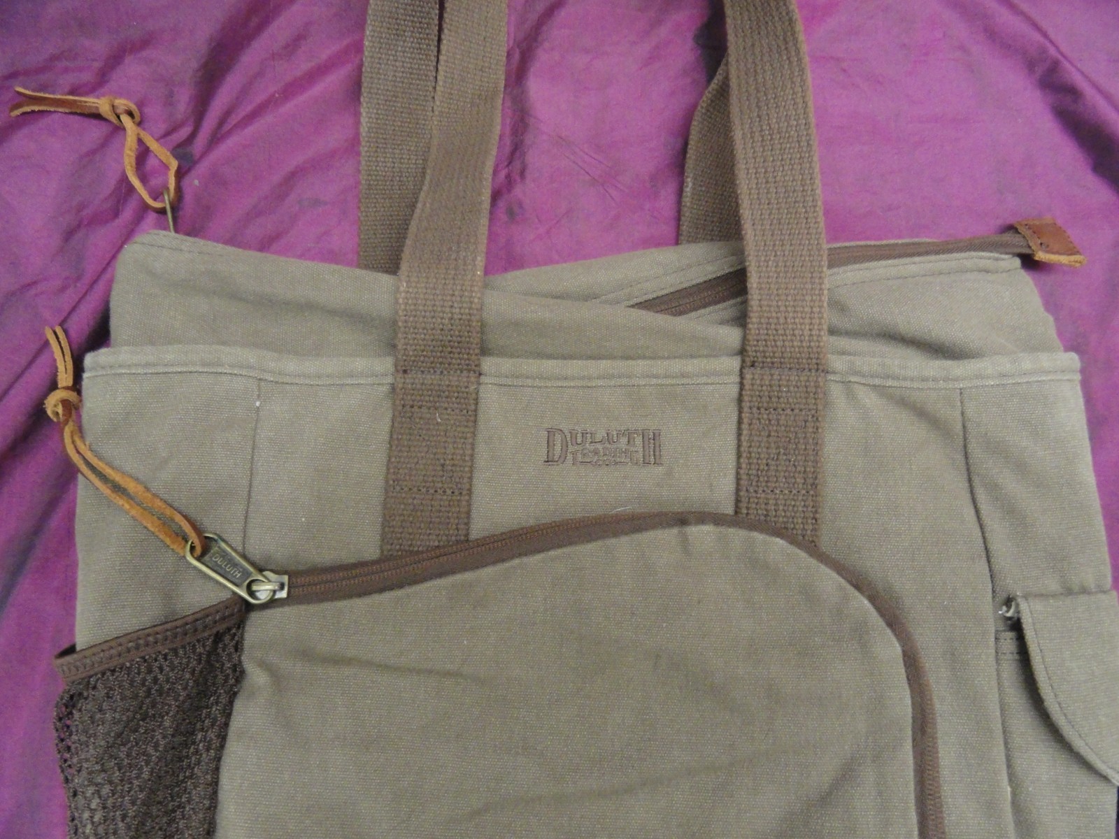 Duluth Trading 49012 light brown Canvas tote bag – 13″ x 12.5″