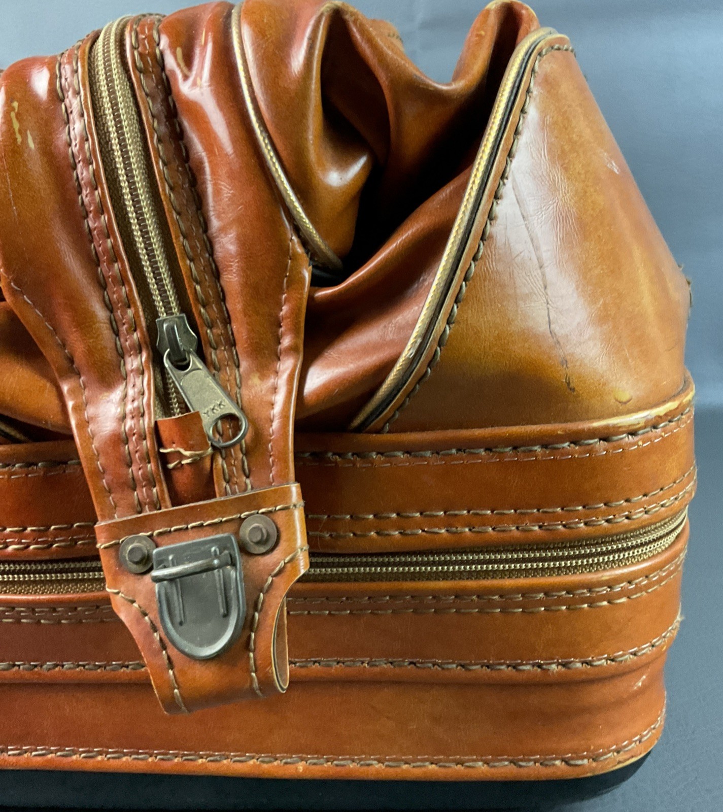 RARE Brown Leather Locking Burton Duffle Divided Bag Hard Bottom