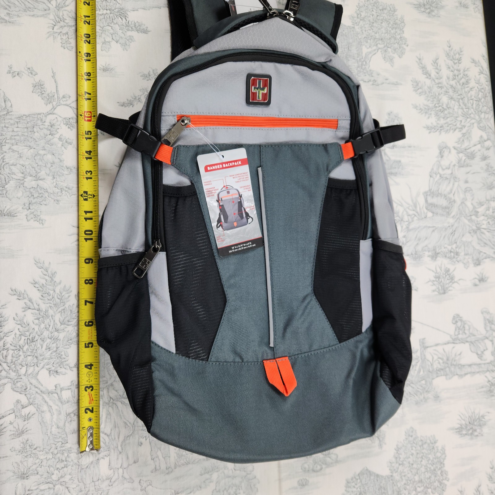 SwissTech Backpack (26L) School College Laptop Bag Daypack Hiking New w/Tags