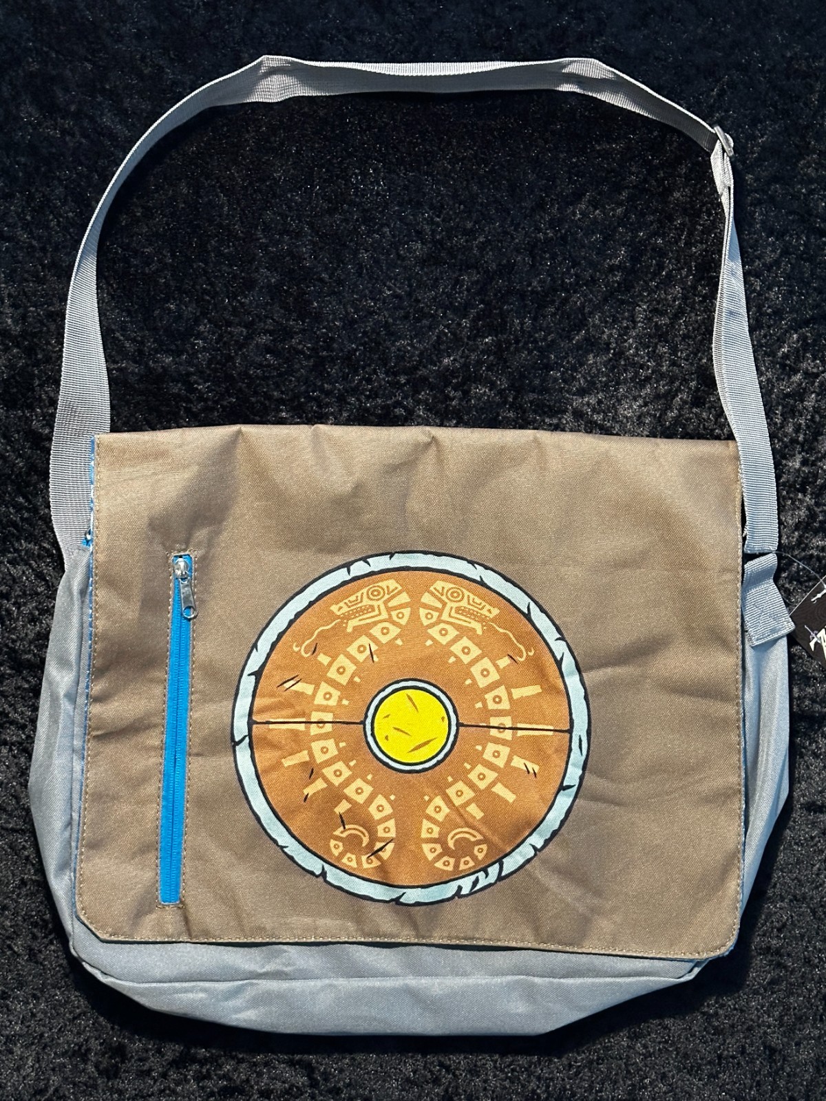 Culturefly – Nintendo – The Legend of Zelda Breath of the Wild Messenger Bag