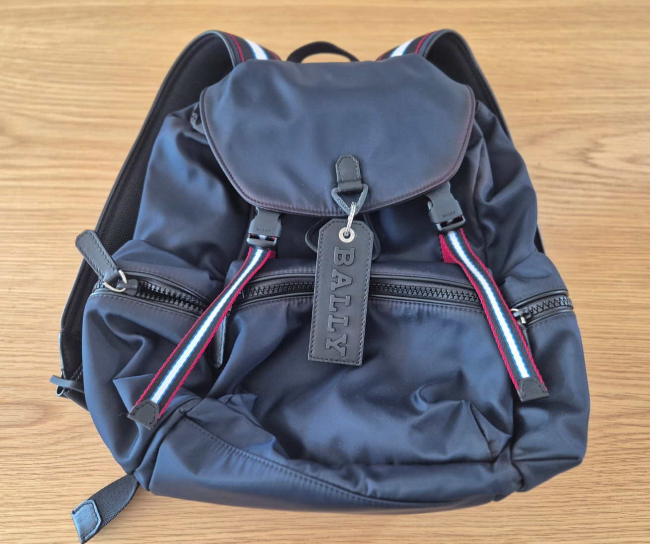 BALLY CREW NAVY BACKPACK MULTI POCKET RACKSACK MODEL 6226234 ITALY HARDLY USED