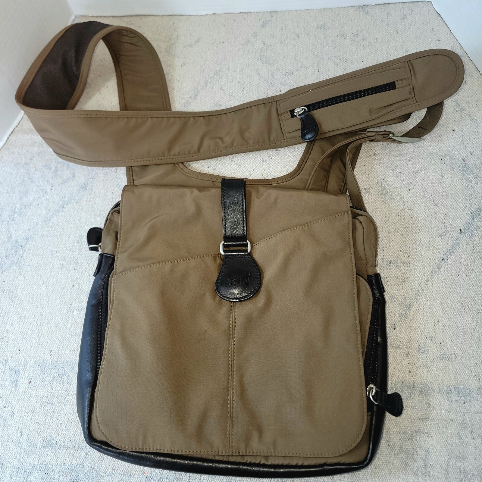 AmeriBag Healthy Back Bag Tan Nylon Crossbody Shoulder Bag Ergonomic Travel
