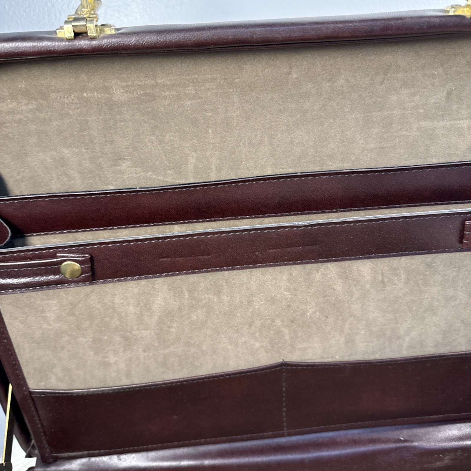 Leather Hardcase Presto Briefcase Vintage Combo Lock 16.5×12” Attache Case