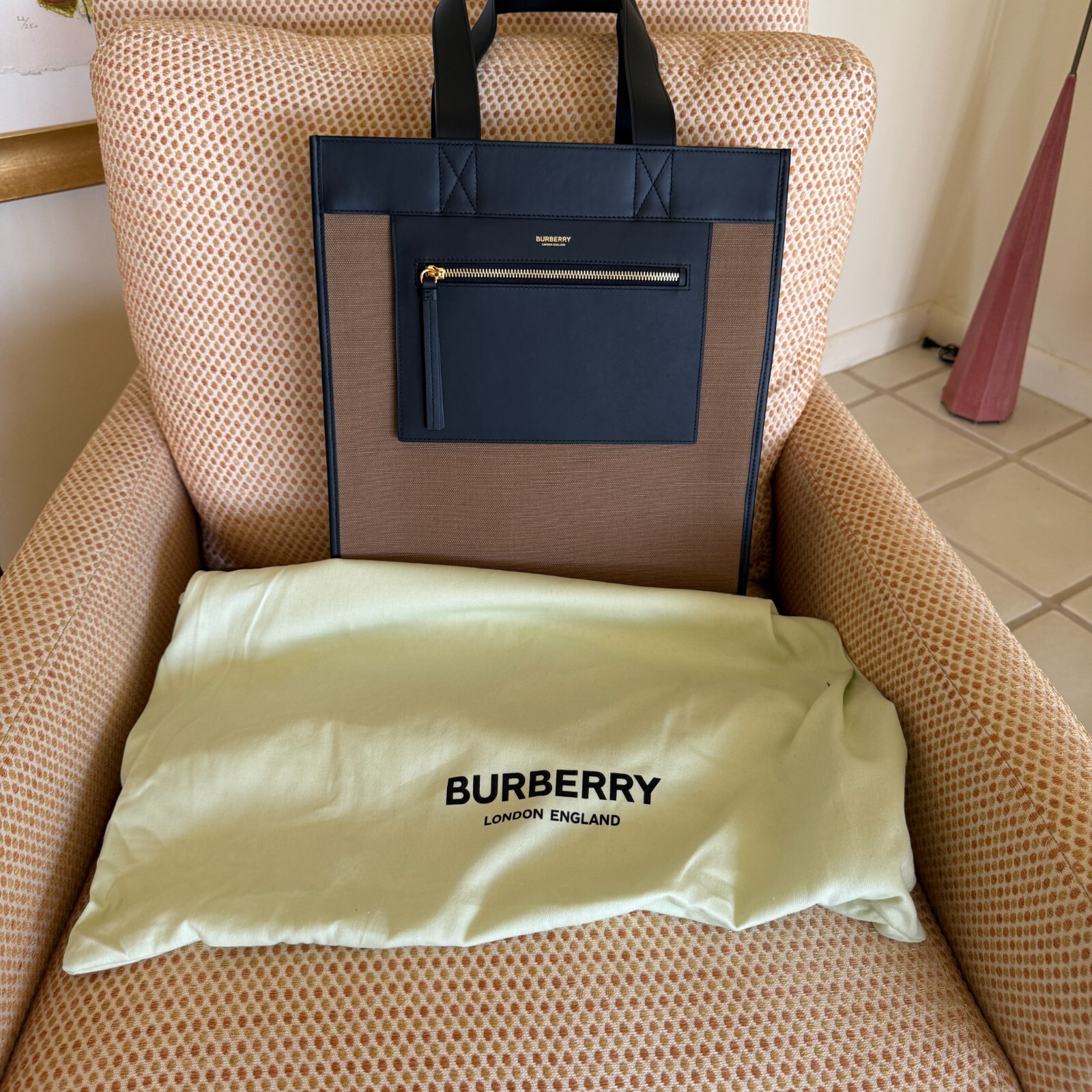 Burberry Camel Fabric and Black leather Medium Tote Bag, 8093452
