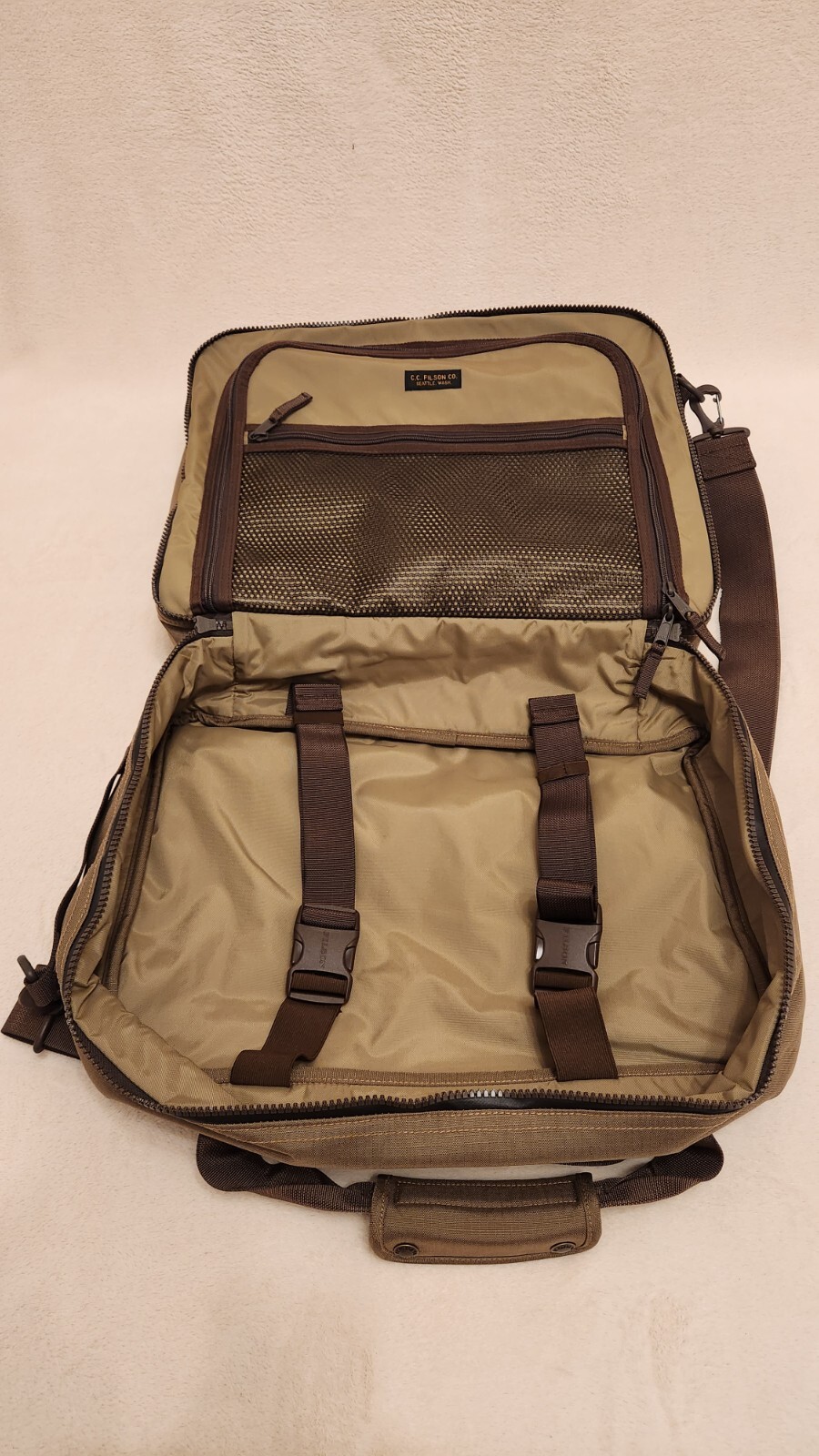 Filson Ripstop Nylon Pullman 20115932 Field Tan Duffle Briefcase Backpack CC
