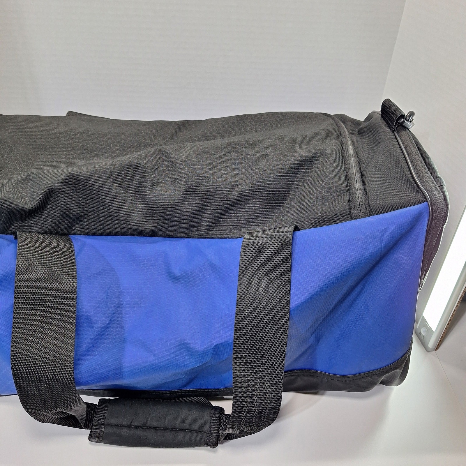 Adidas 2017 Team Issue Duffel Bag Medium Blue Hydro Shield Gym Sports Travel