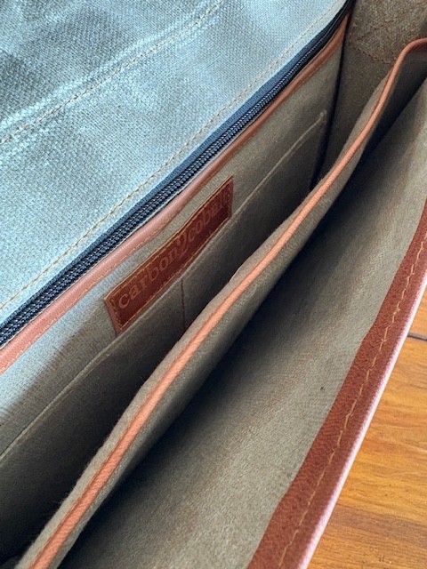 New Carbon 2 Cobalt Leather Laptop Messenger Bag Carryall $119