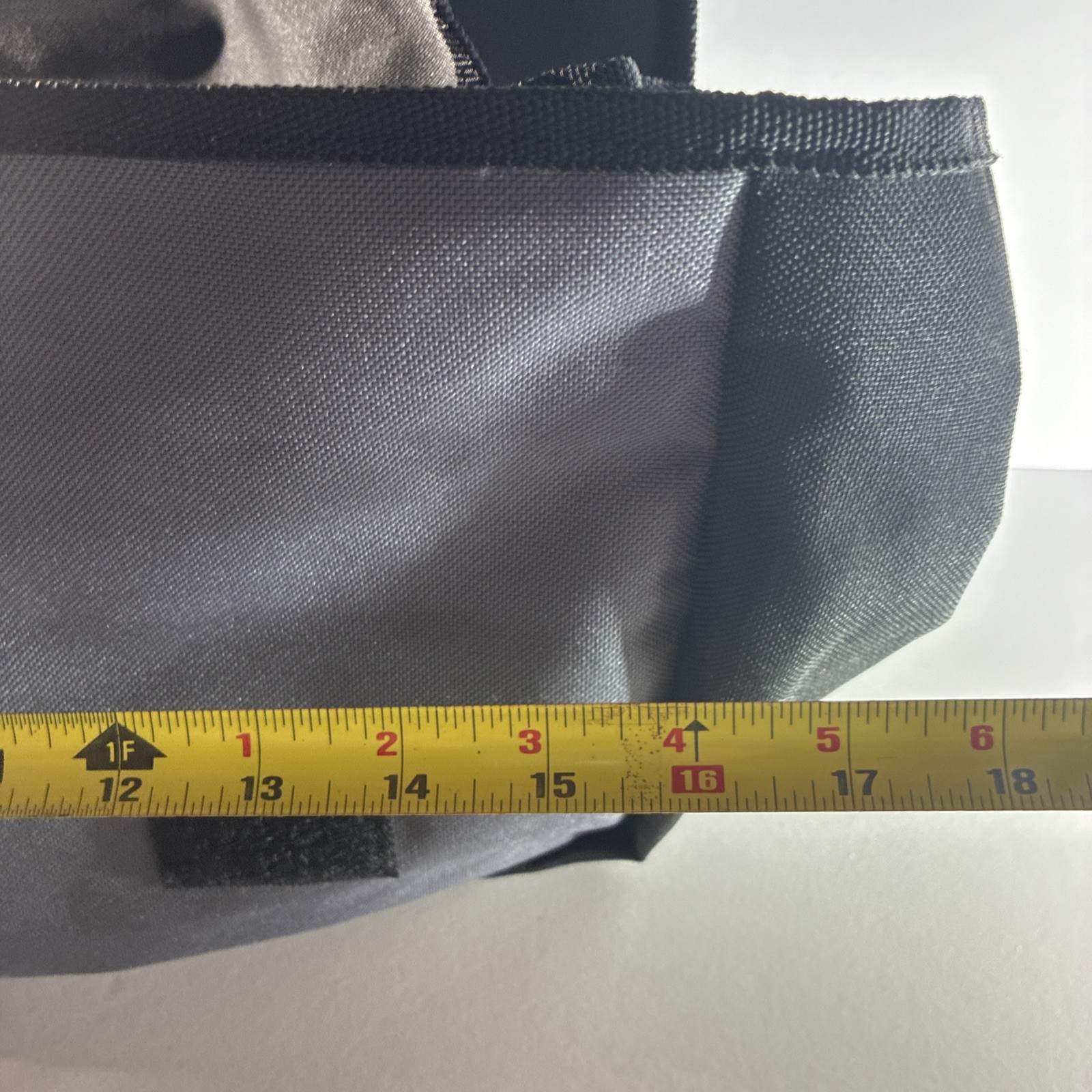 Thule Quest Sweden Messenger Crossover Bag Grey Black Adjustable Shoulder Strap