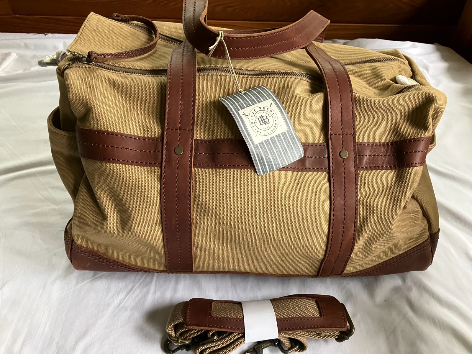 L L Bean Khaki Canvas & Brown Leather Zip Duffle Bag Shoulder Strap NWT New