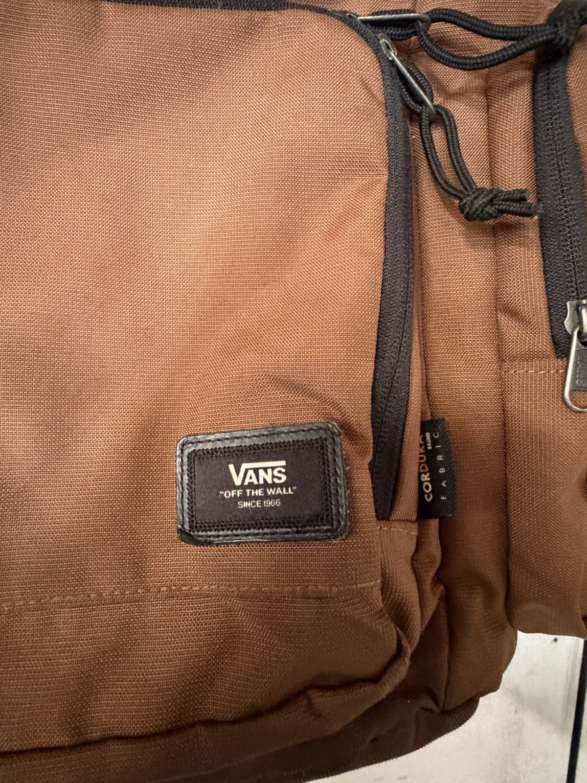 VANS Off The Wall Brown/Black Solid Backpack Zip Closure Adjustable Straps