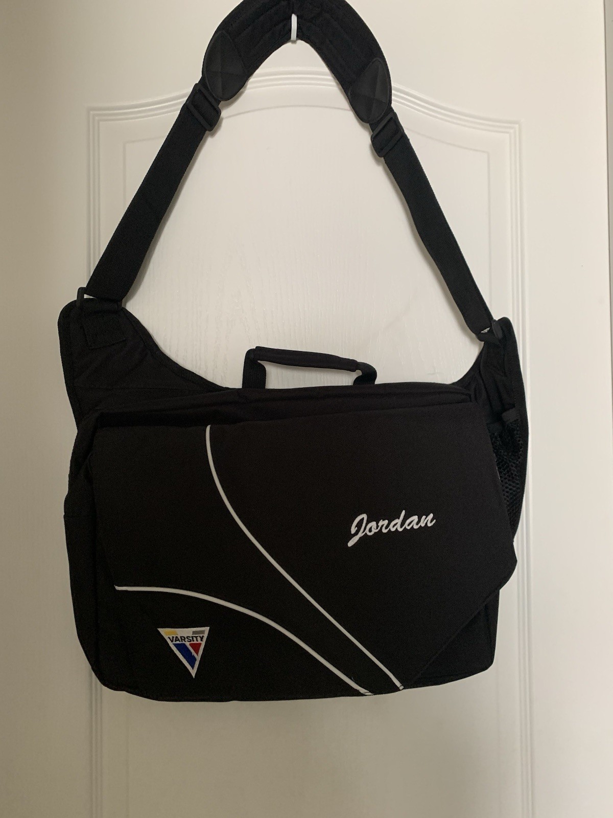 Jordan Varsity Briefcase Messenger Bag Shoulder Strap Top Handle Black S6-8