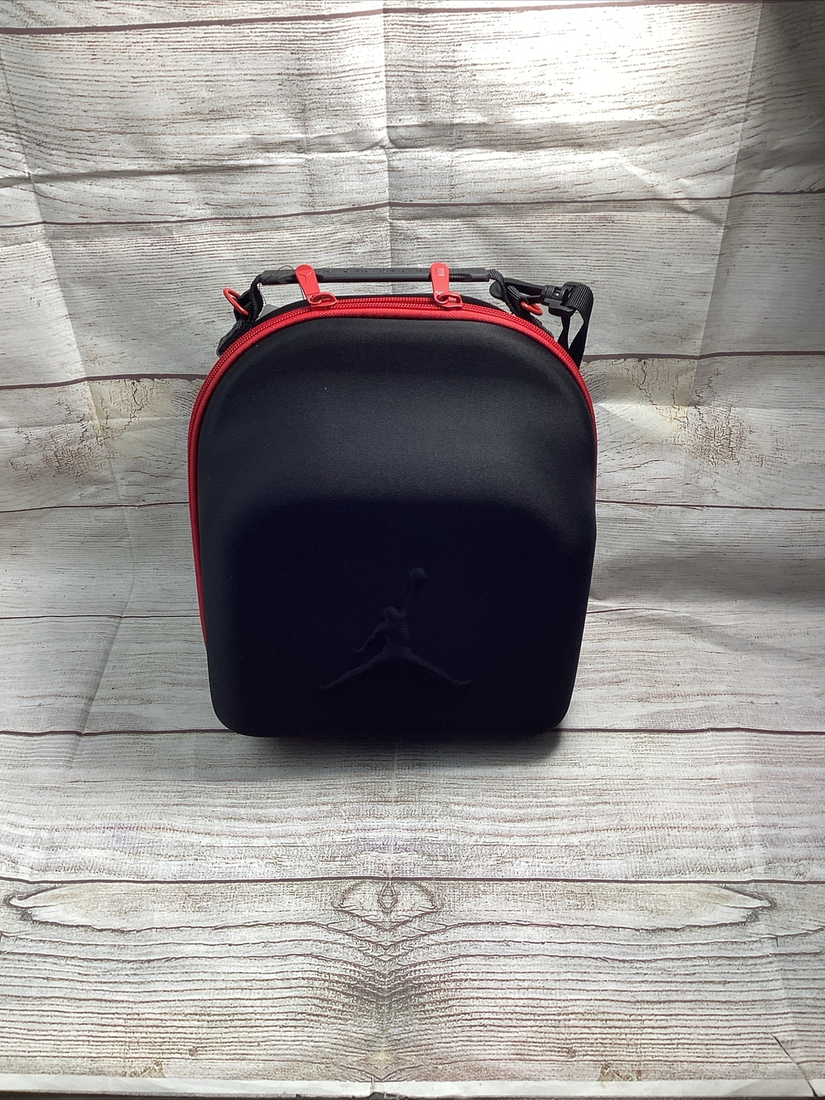 NIKE Air Jordan Hat Case Jumpman Protective BAG BRED MA0763 One Size