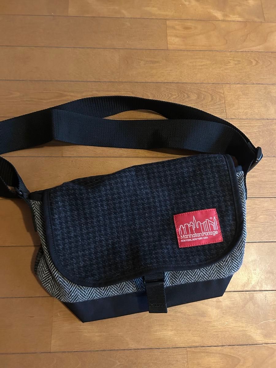 Manhattan Portage Messenger Bag Maggie Fabric Casual Extra Small Limited